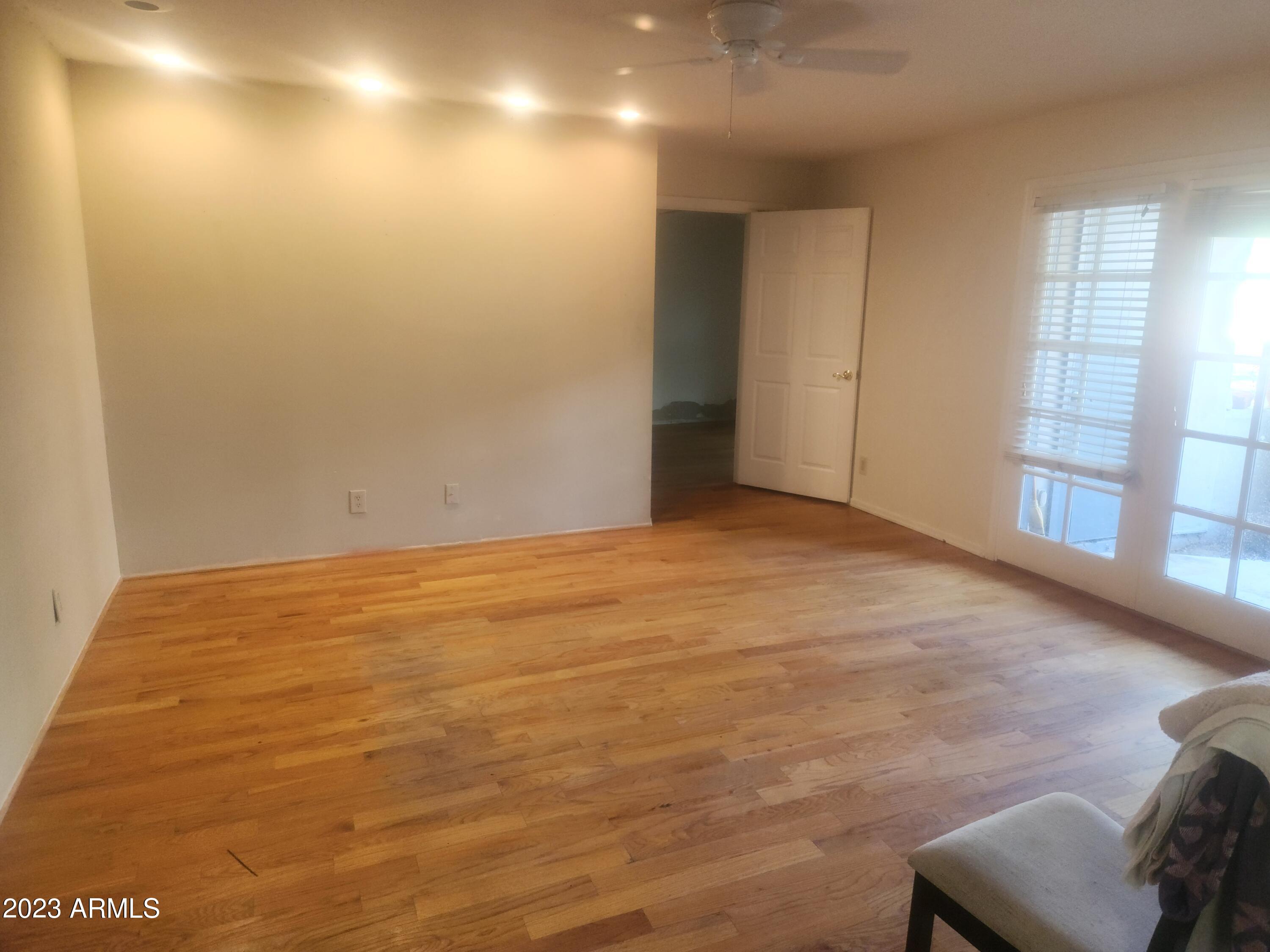 7300 N DREAMY DRAW Drive, 105