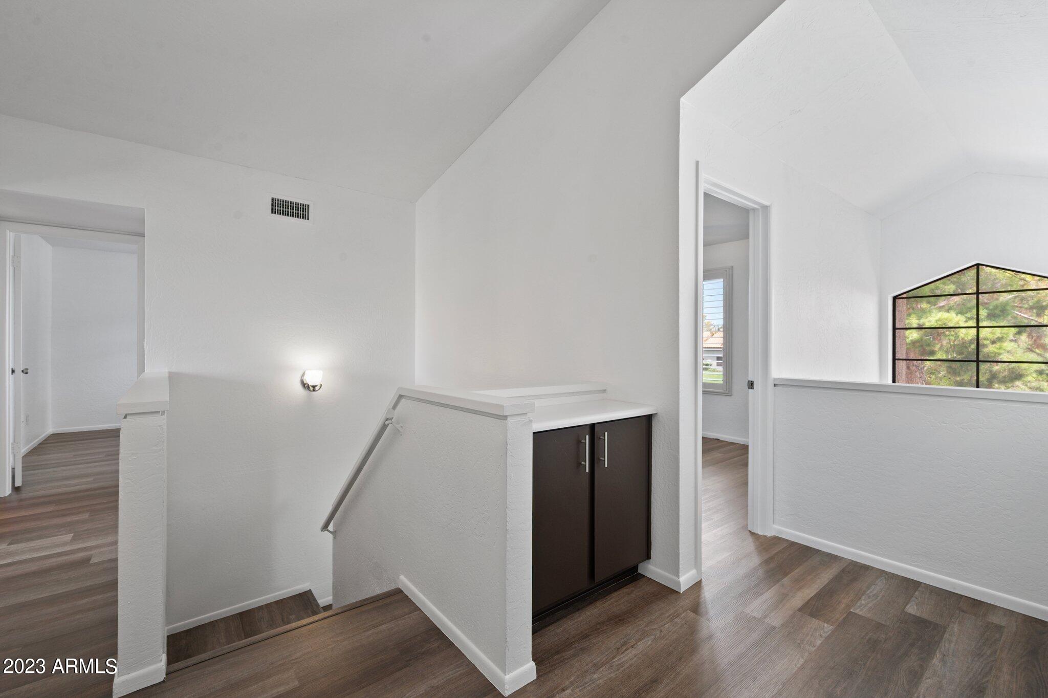 4529 E BLUEFIELD Avenue