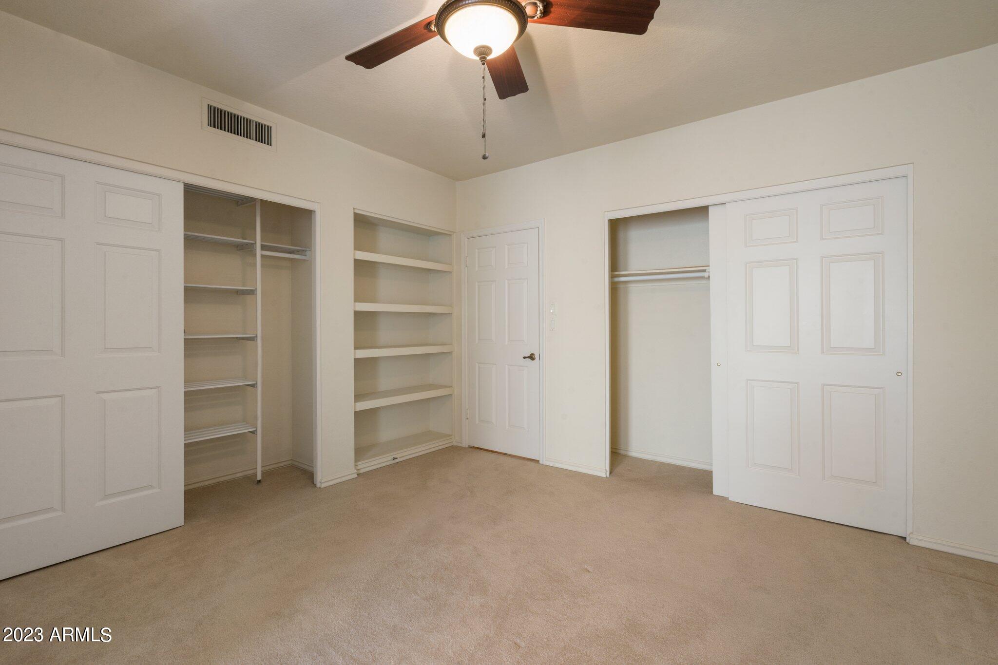 1909 E Calle De Arcos