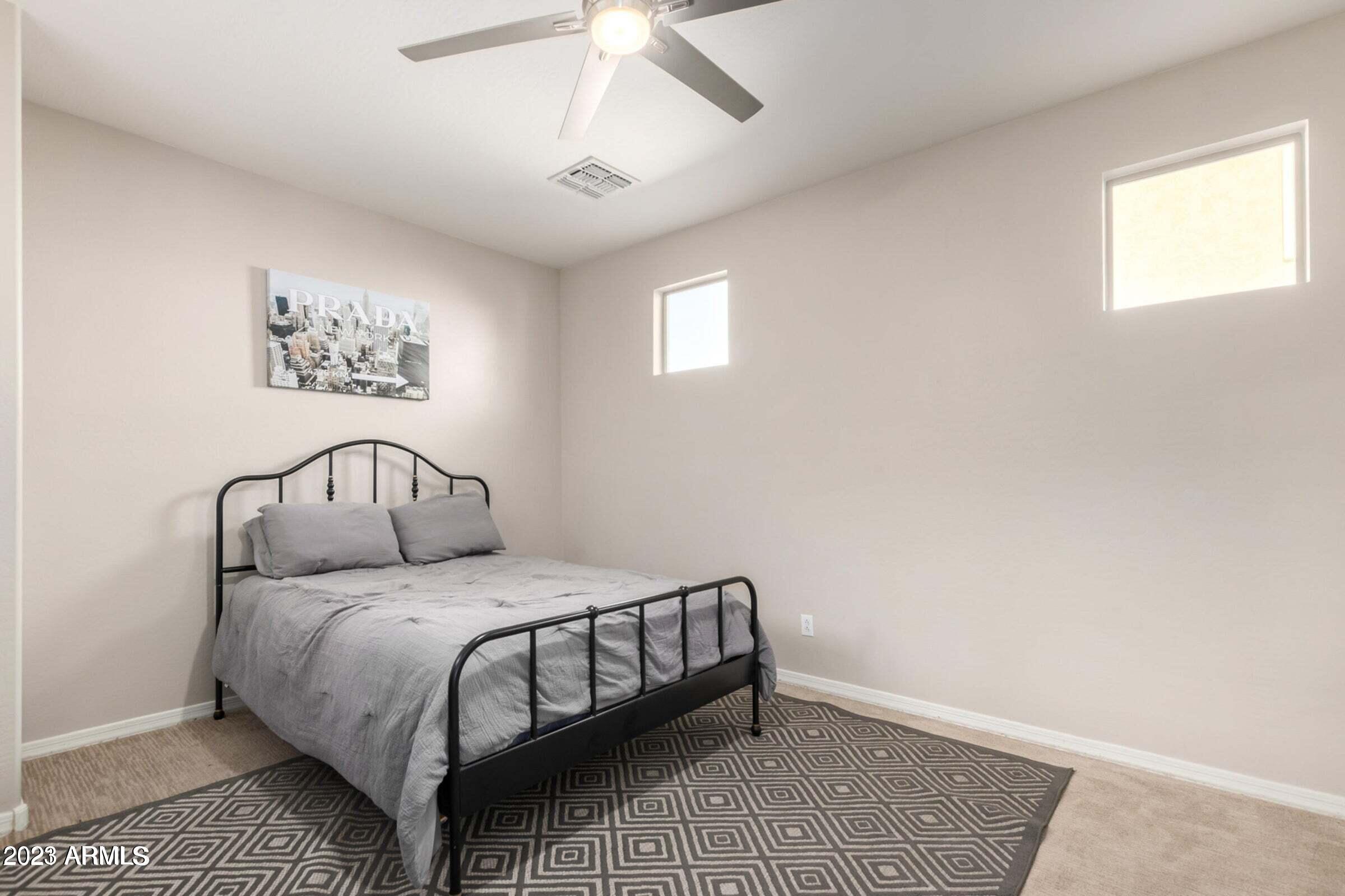 6835 W PLEASANT Lane