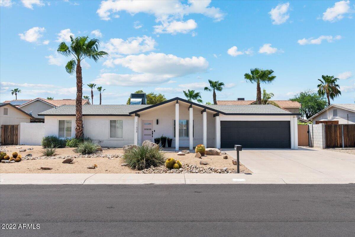 11608 N 32ND Place