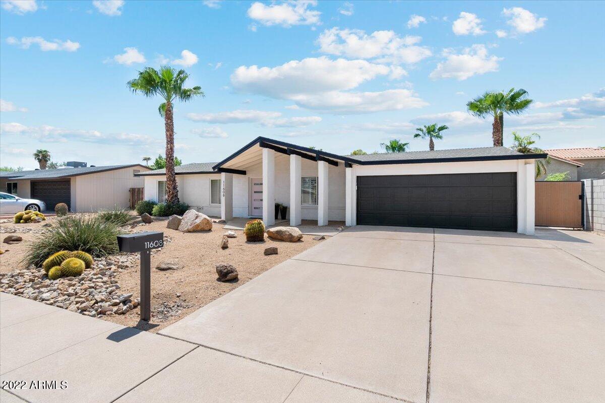 11608 N 32ND Place