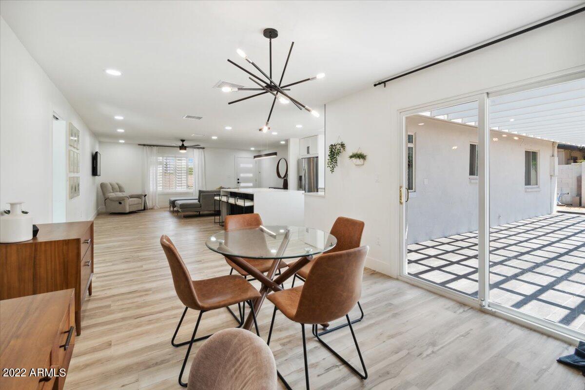 11608 N 32ND Place