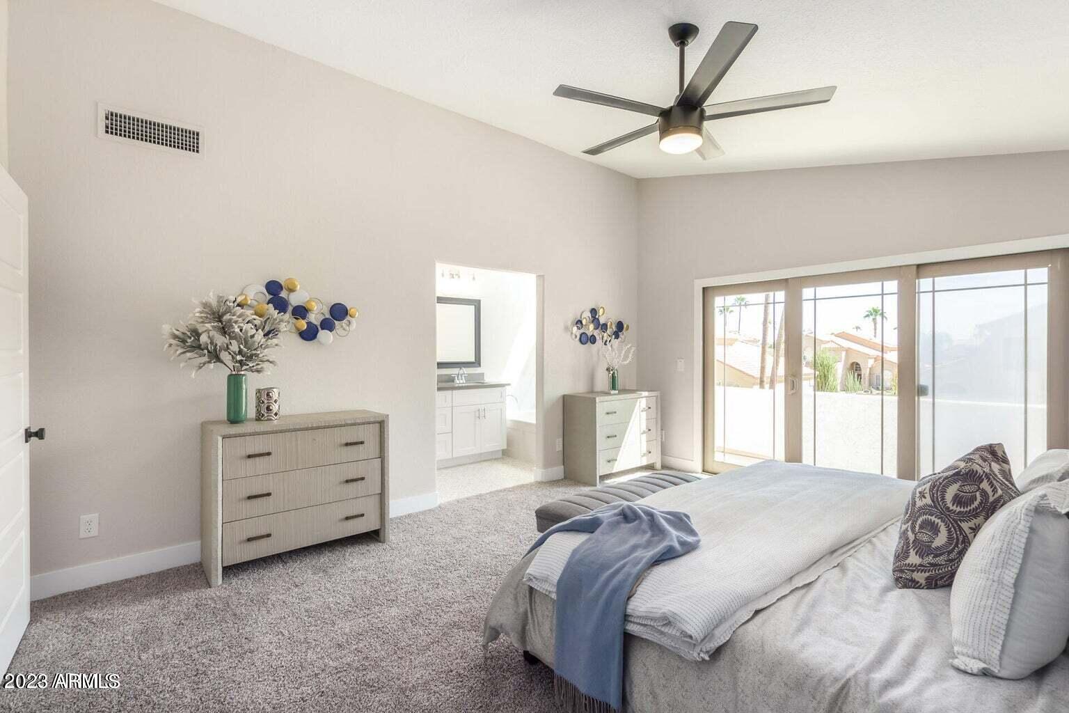 3339 E WOODLAND Drive