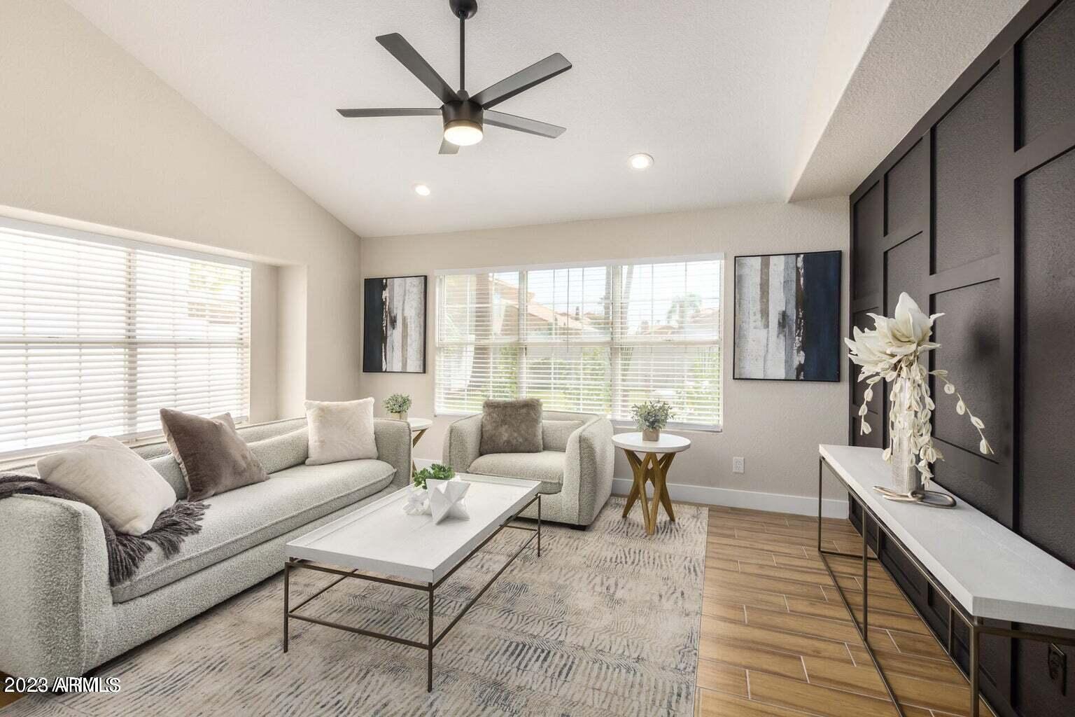 3339 E WOODLAND Drive