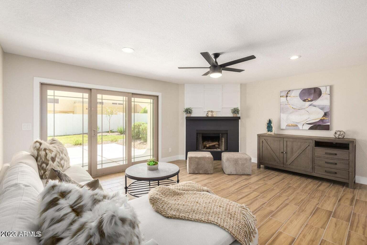 3339 E WOODLAND Drive