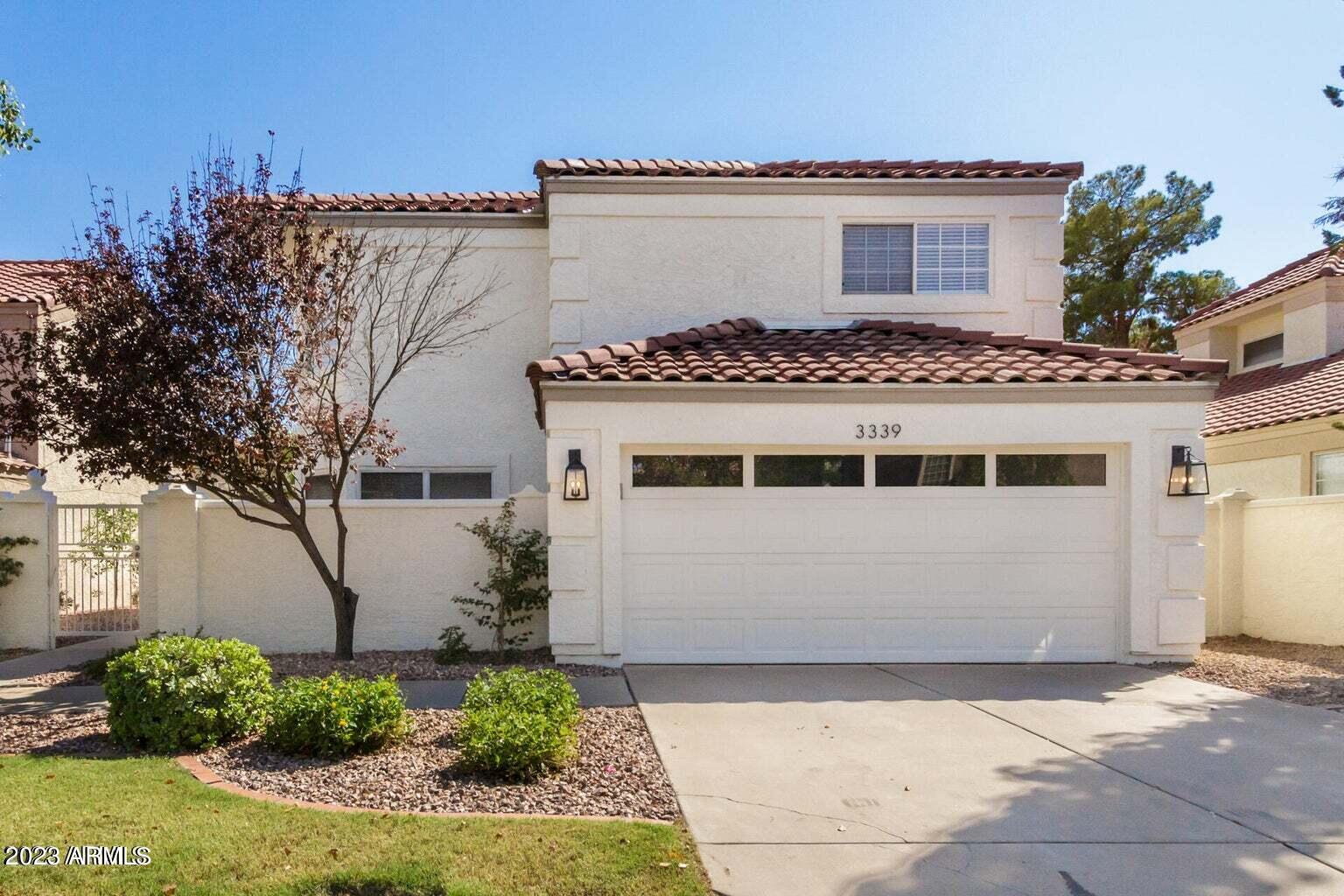 3339 E WOODLAND Drive