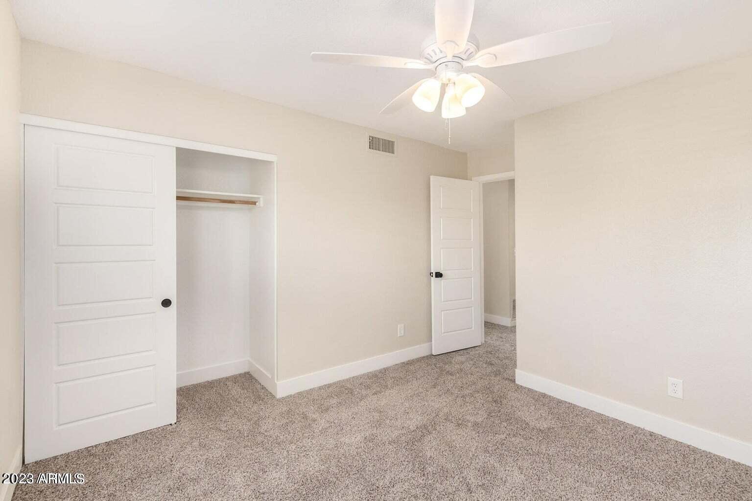 3339 E WOODLAND Drive