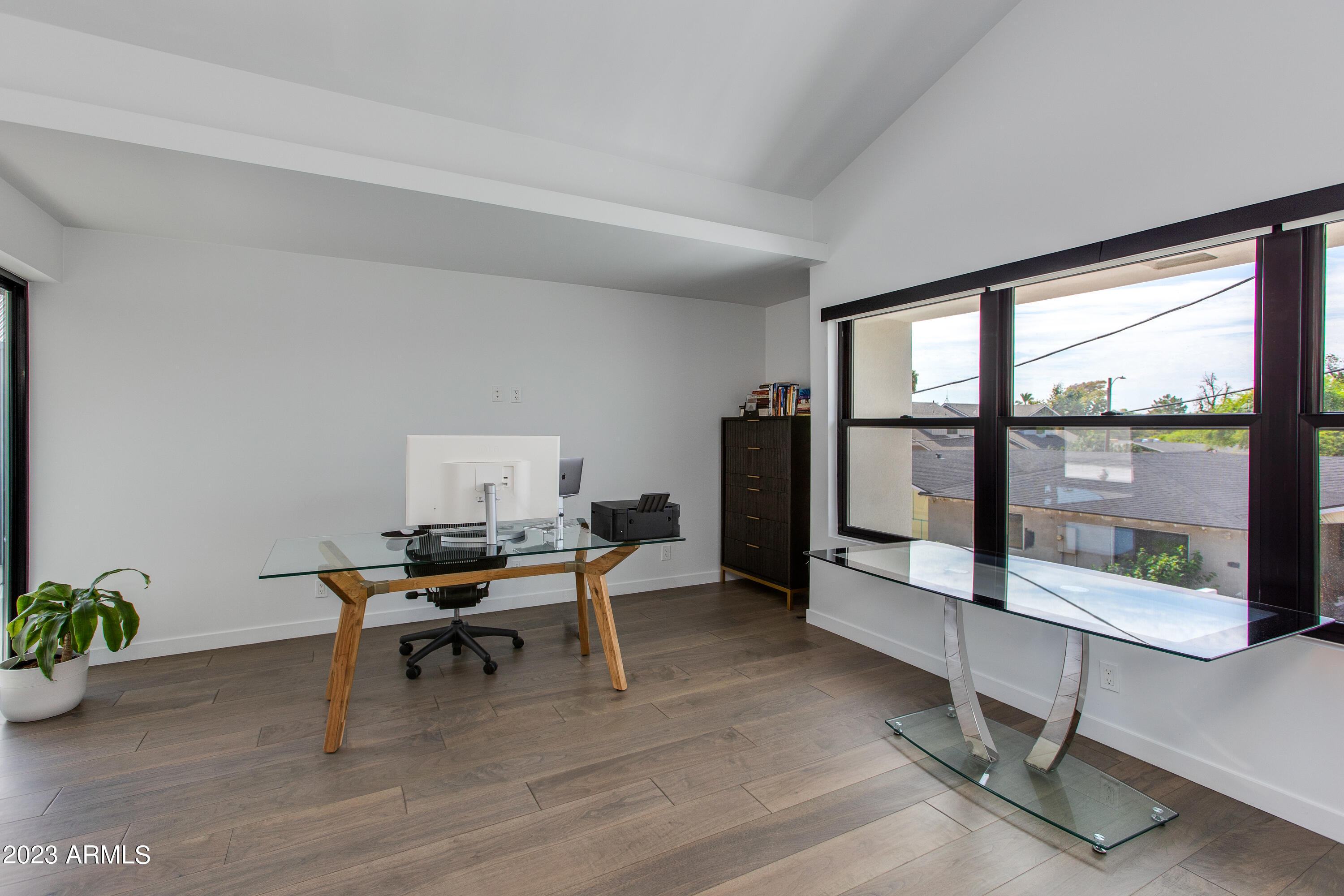 1337 E Pomelo Grove Lane