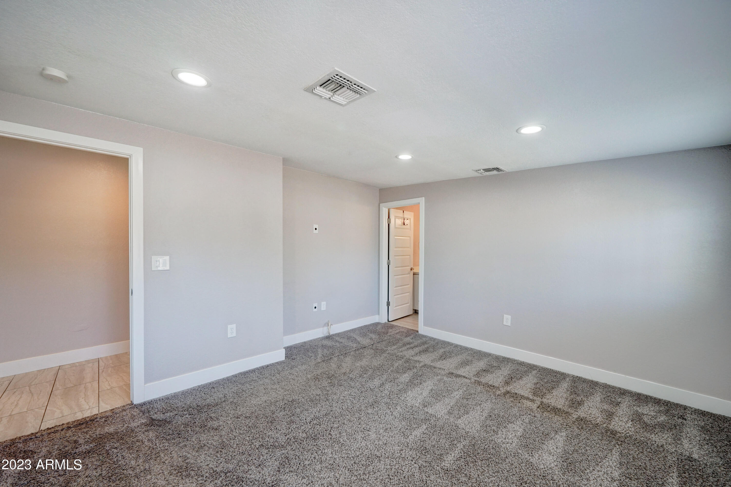 3004 N 34TH Place