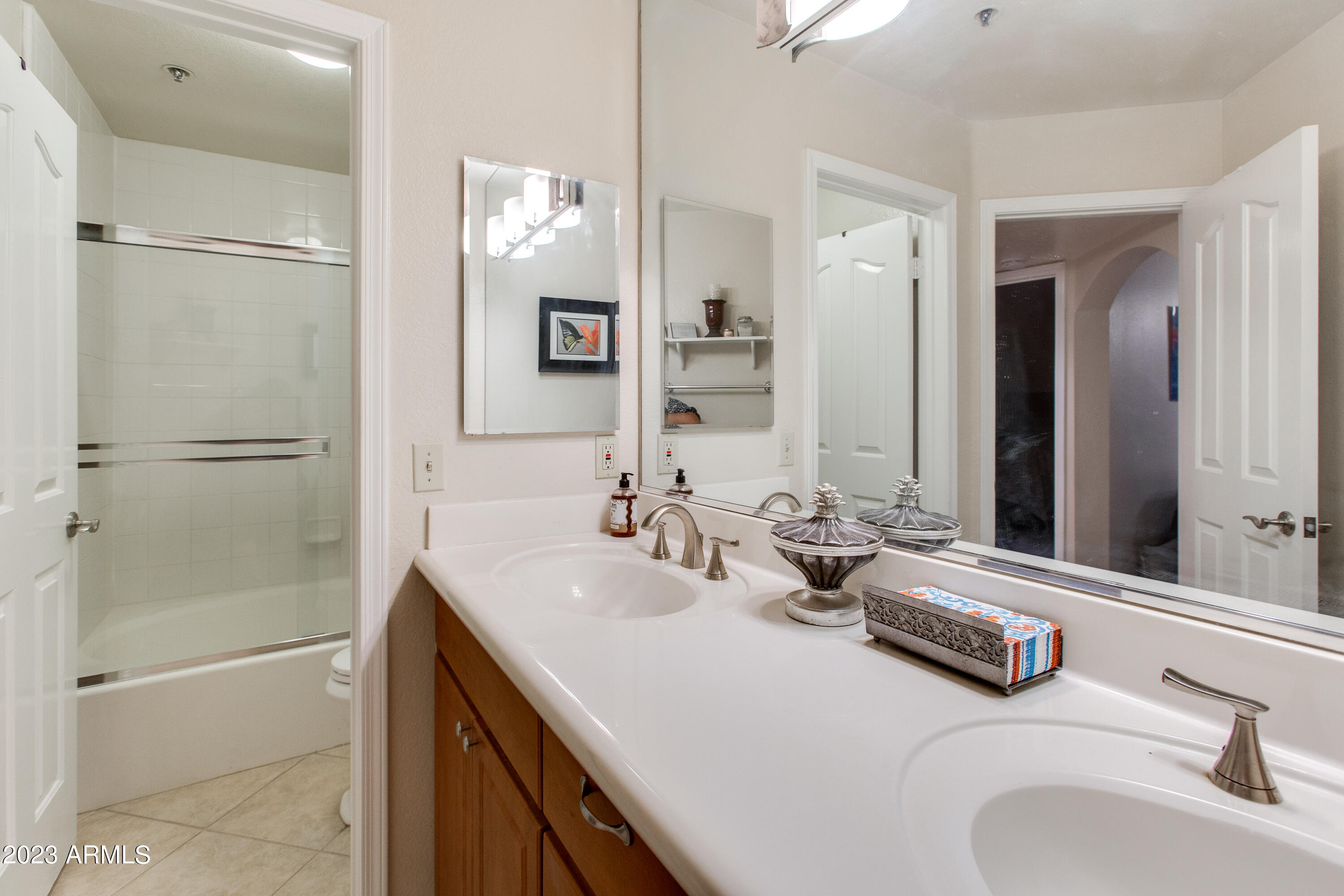 5104 N 32ND Street, 337