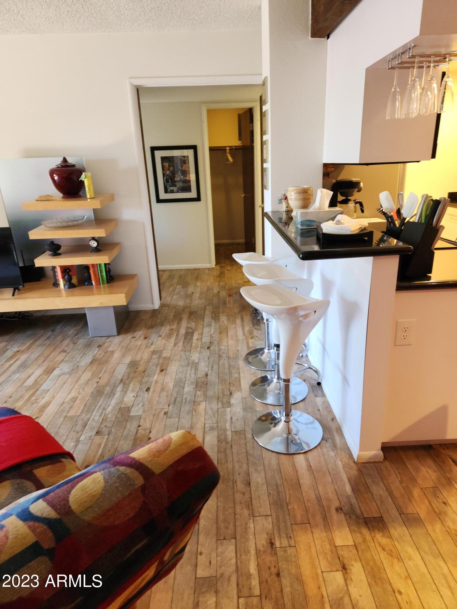 7557 N DREAMY DRAW Drive, 280