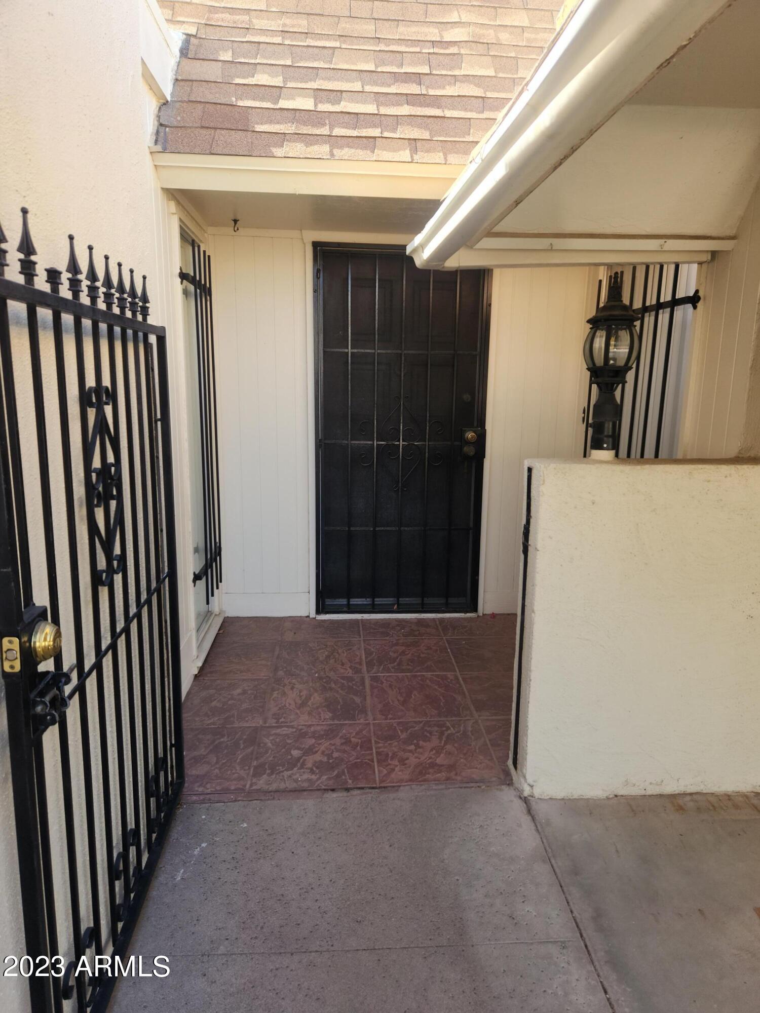 1615 E BORGHESE Place