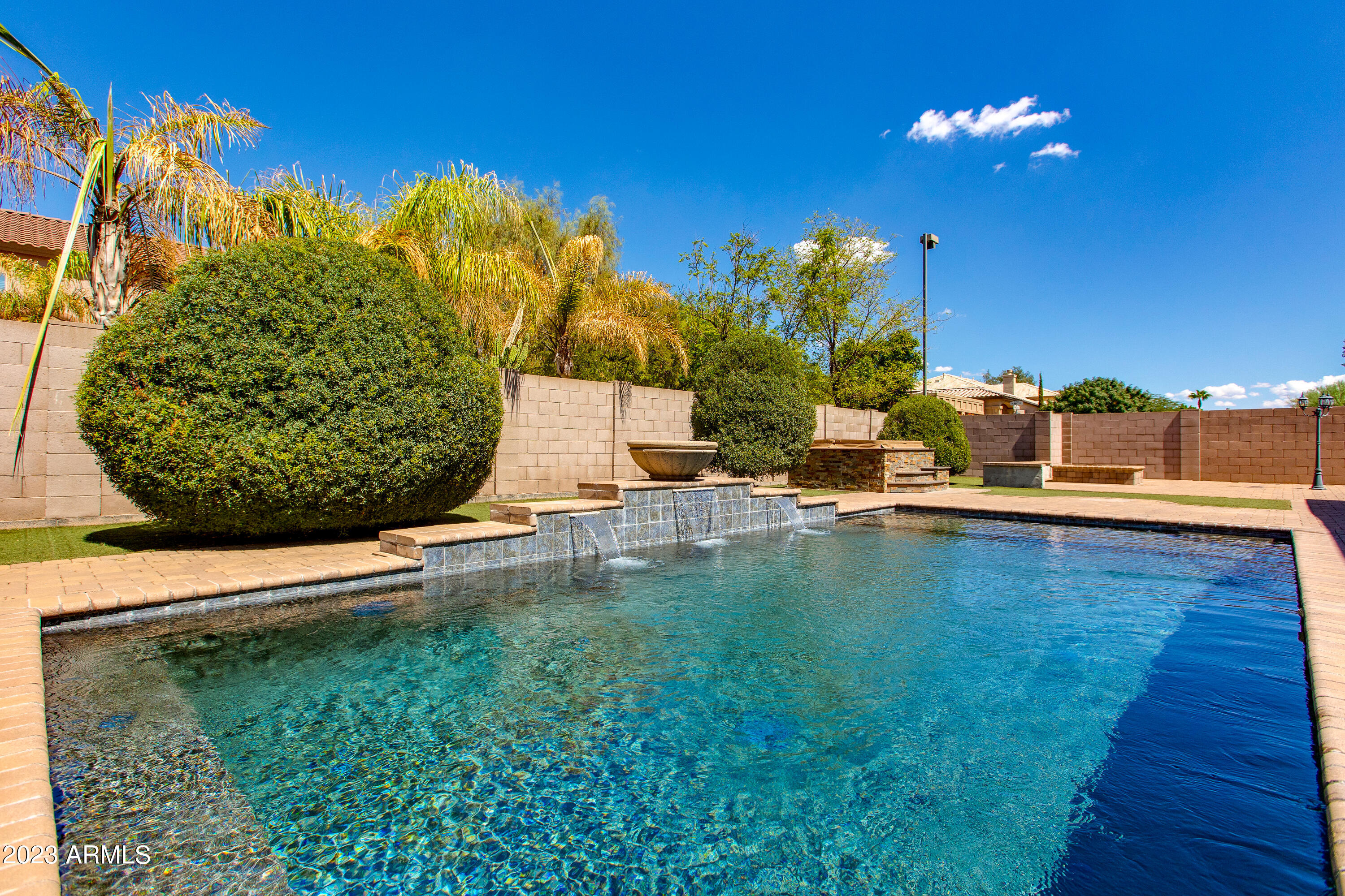 4556 E BLUE SKY Drive