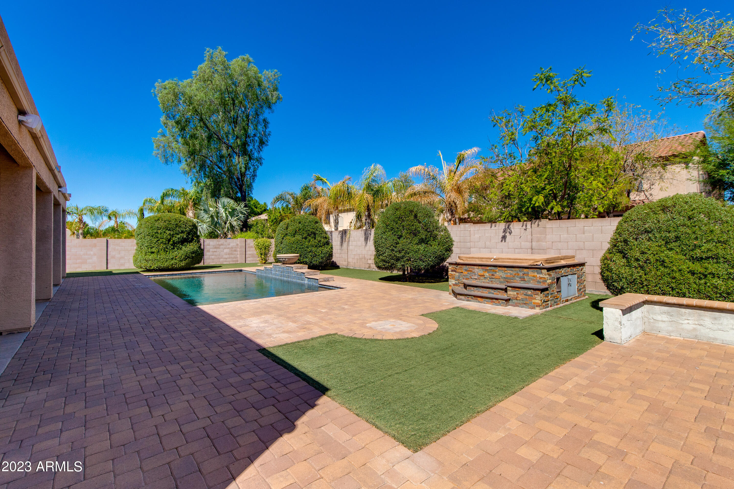 4556 E BLUE SKY Drive