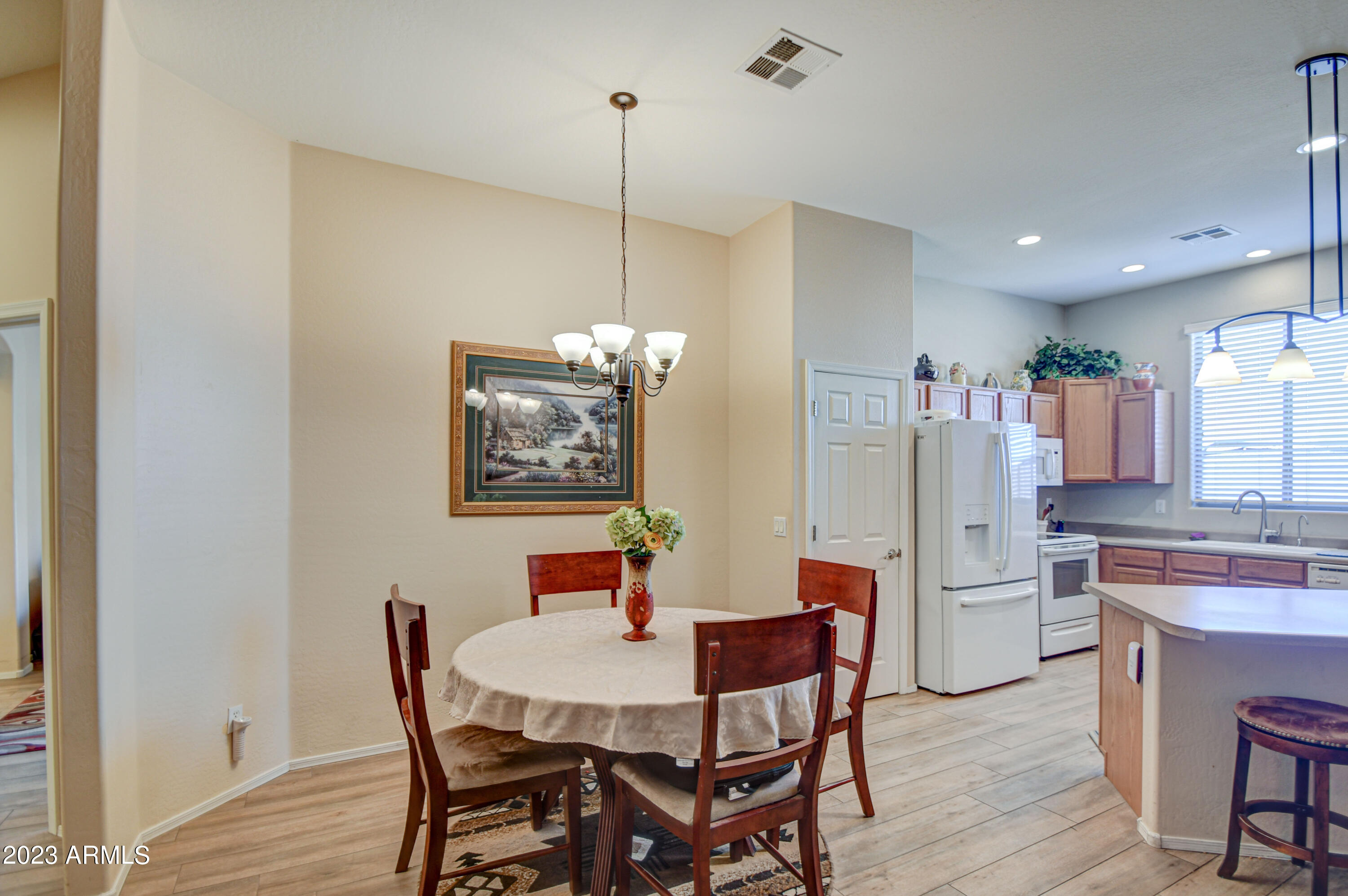 25 S QUINN Circle, 62