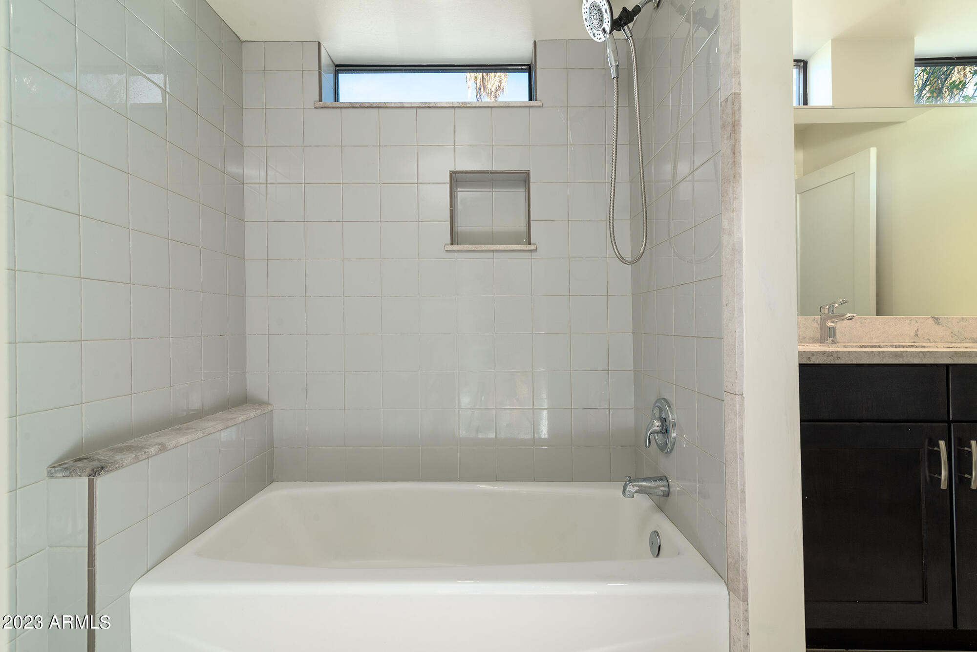 1301 W 4TH Street, 1001