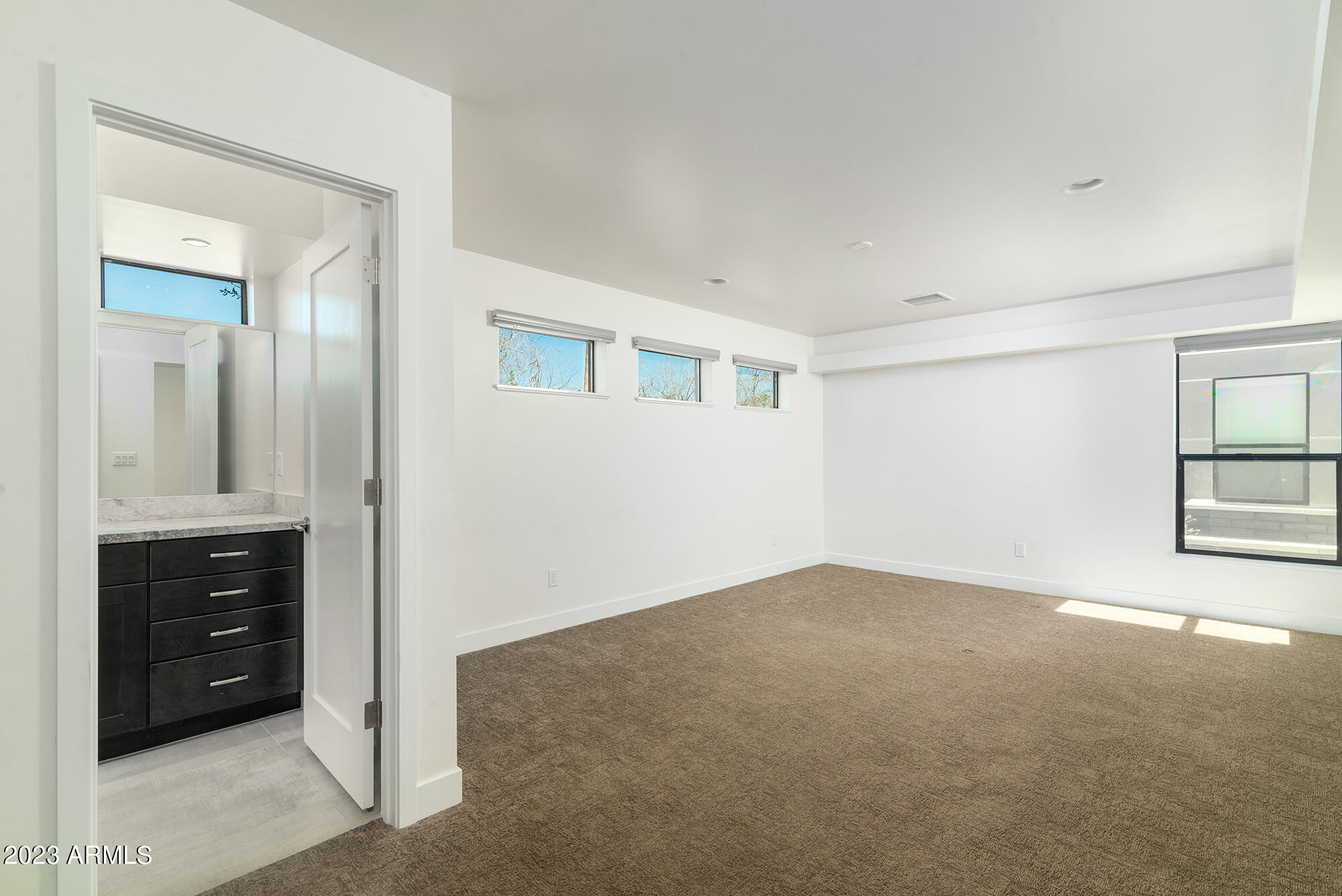 1301 W 4TH Street, 1001