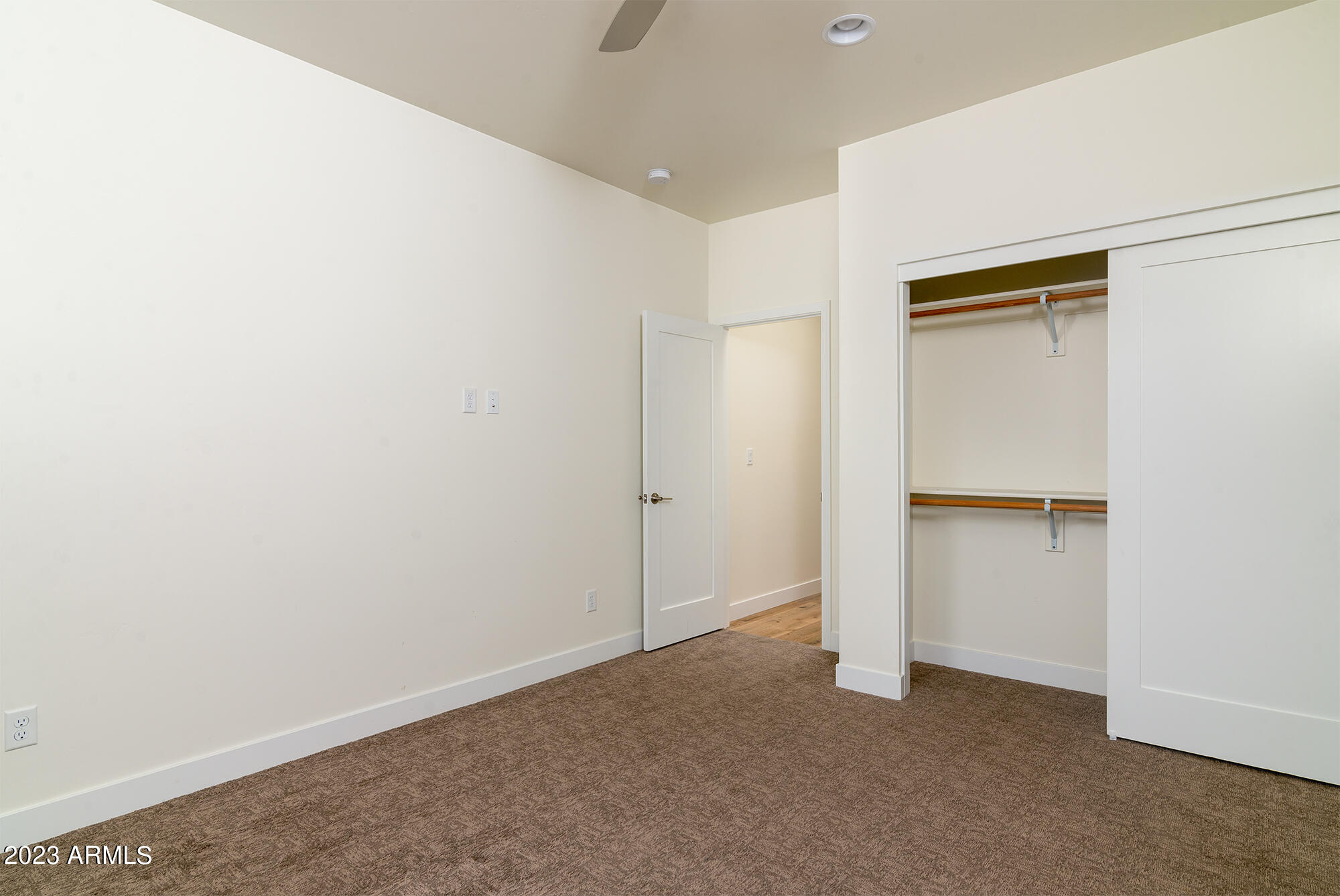 1301 W 4TH Street, 1001