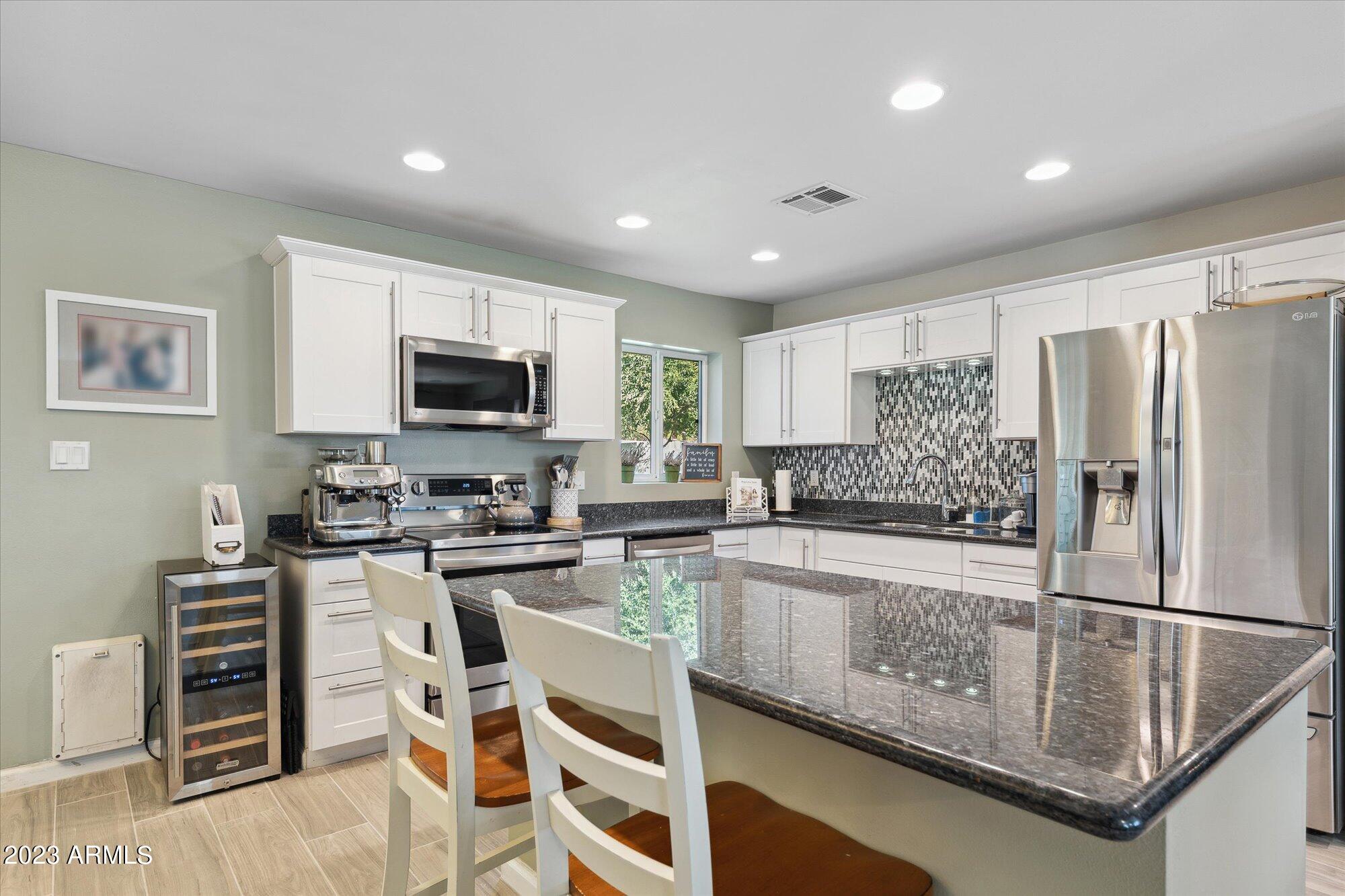 2340 E HEATHERBRAE Drive