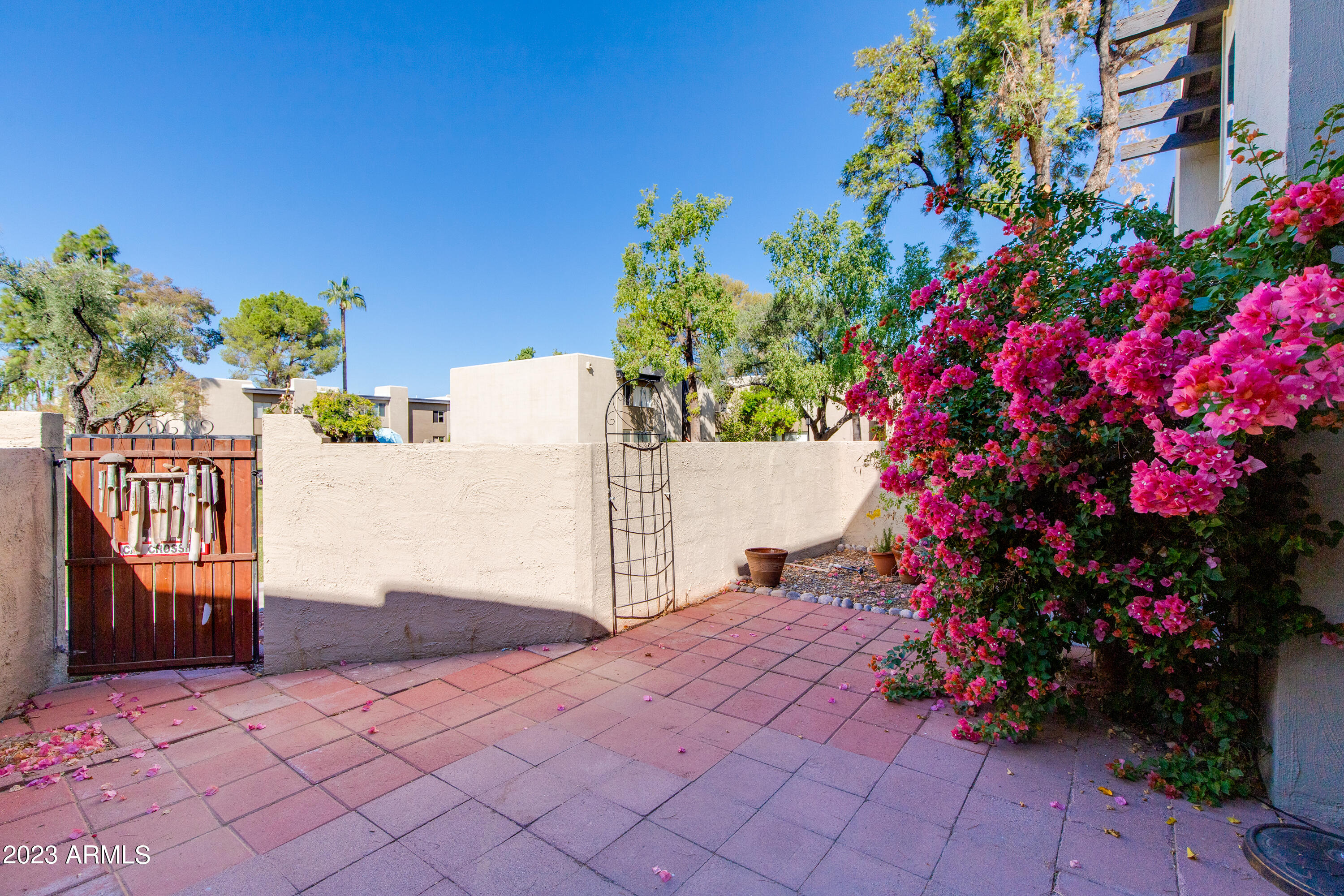 4201 E CAMELBACK Road, 81