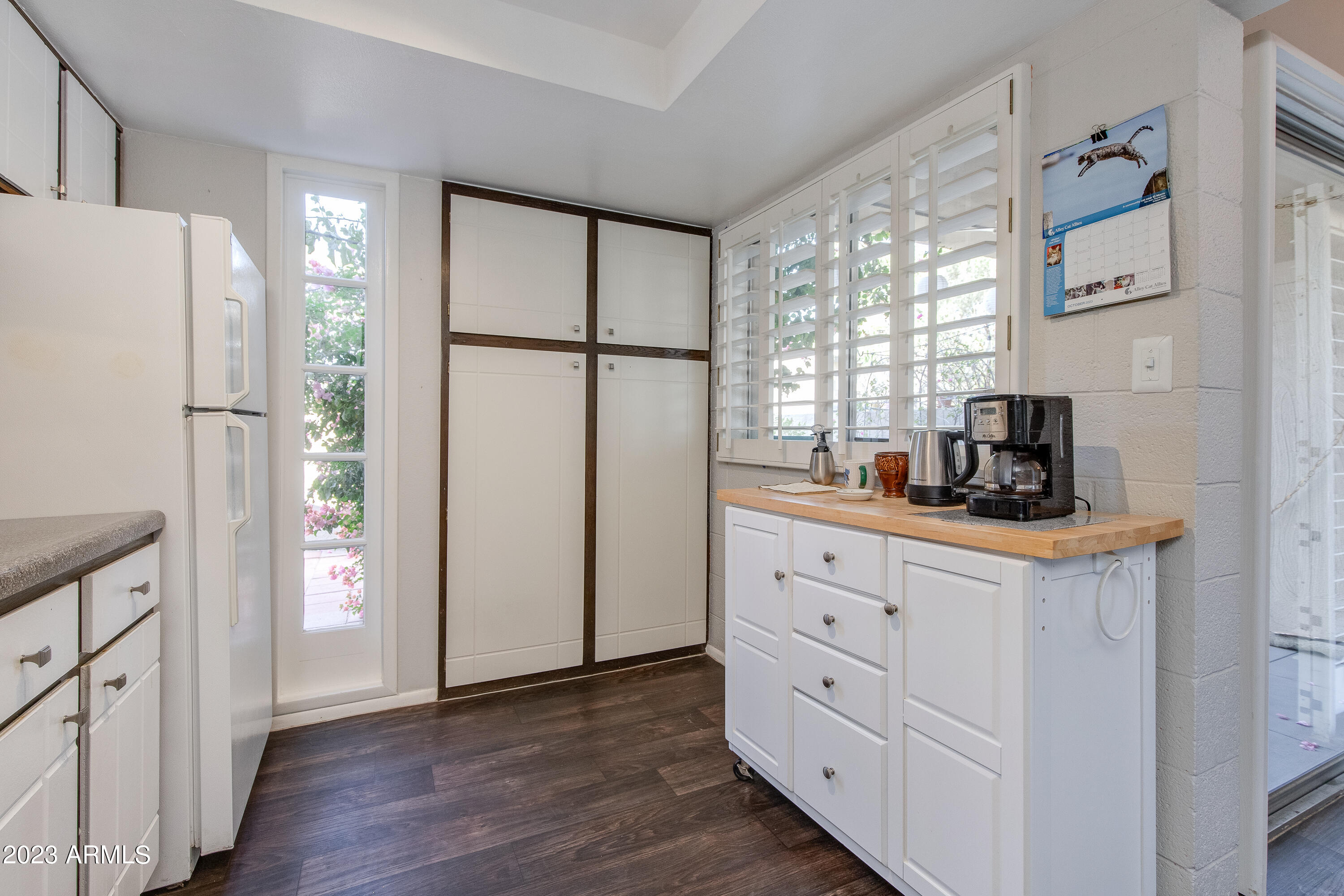 4201 E CAMELBACK Road, 81