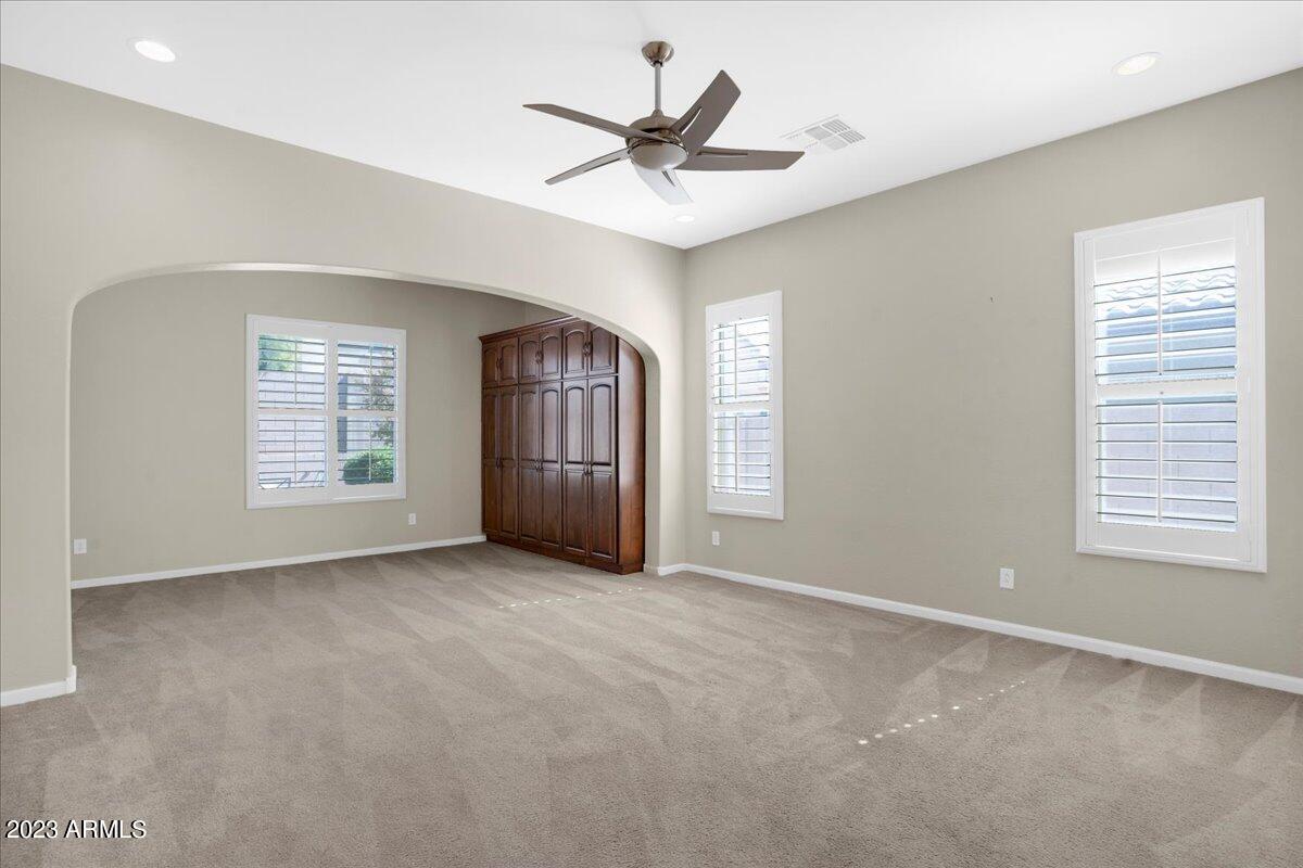 2410 E Park View Lane