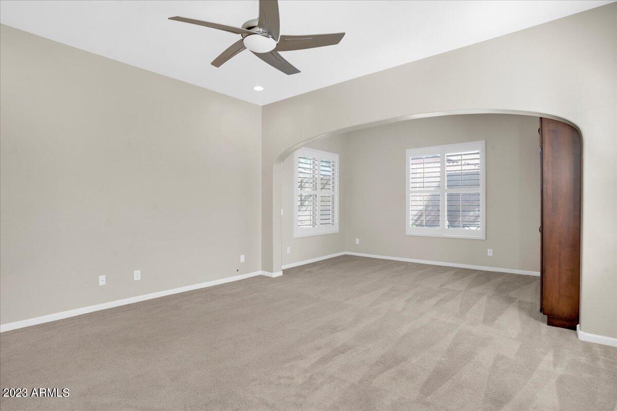 2410 E Park View Lane
