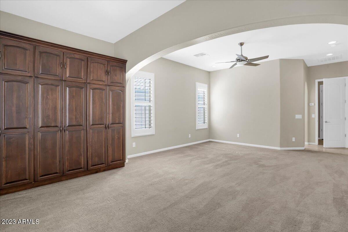 2410 E Park View Lane