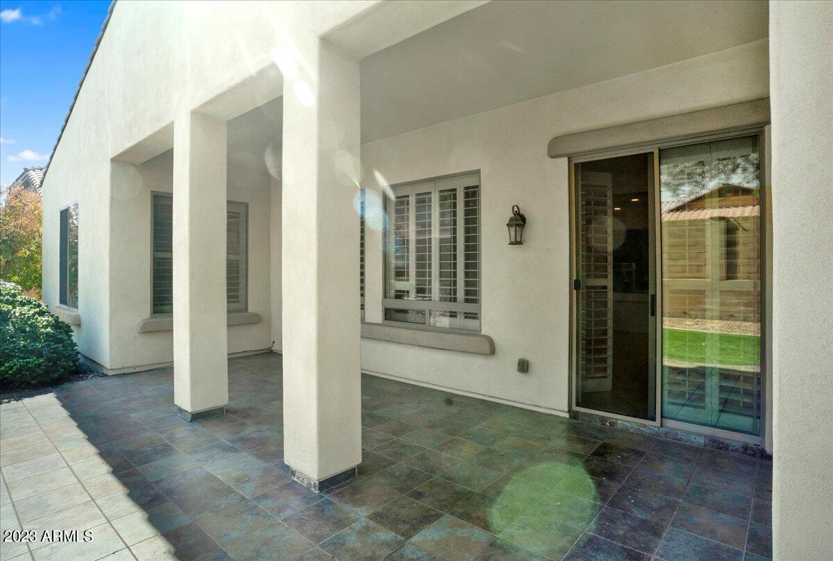 2410 E Park View Lane