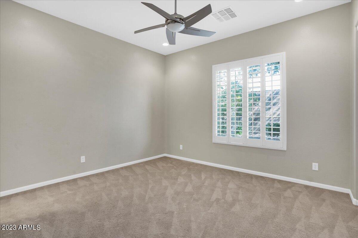 2410 E Park View Lane