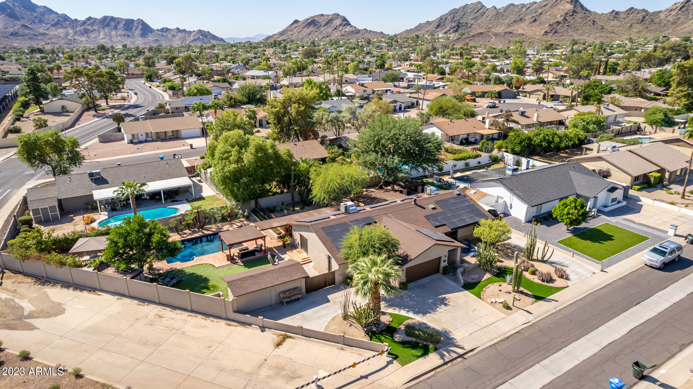 2631 E CHRISTY Drive