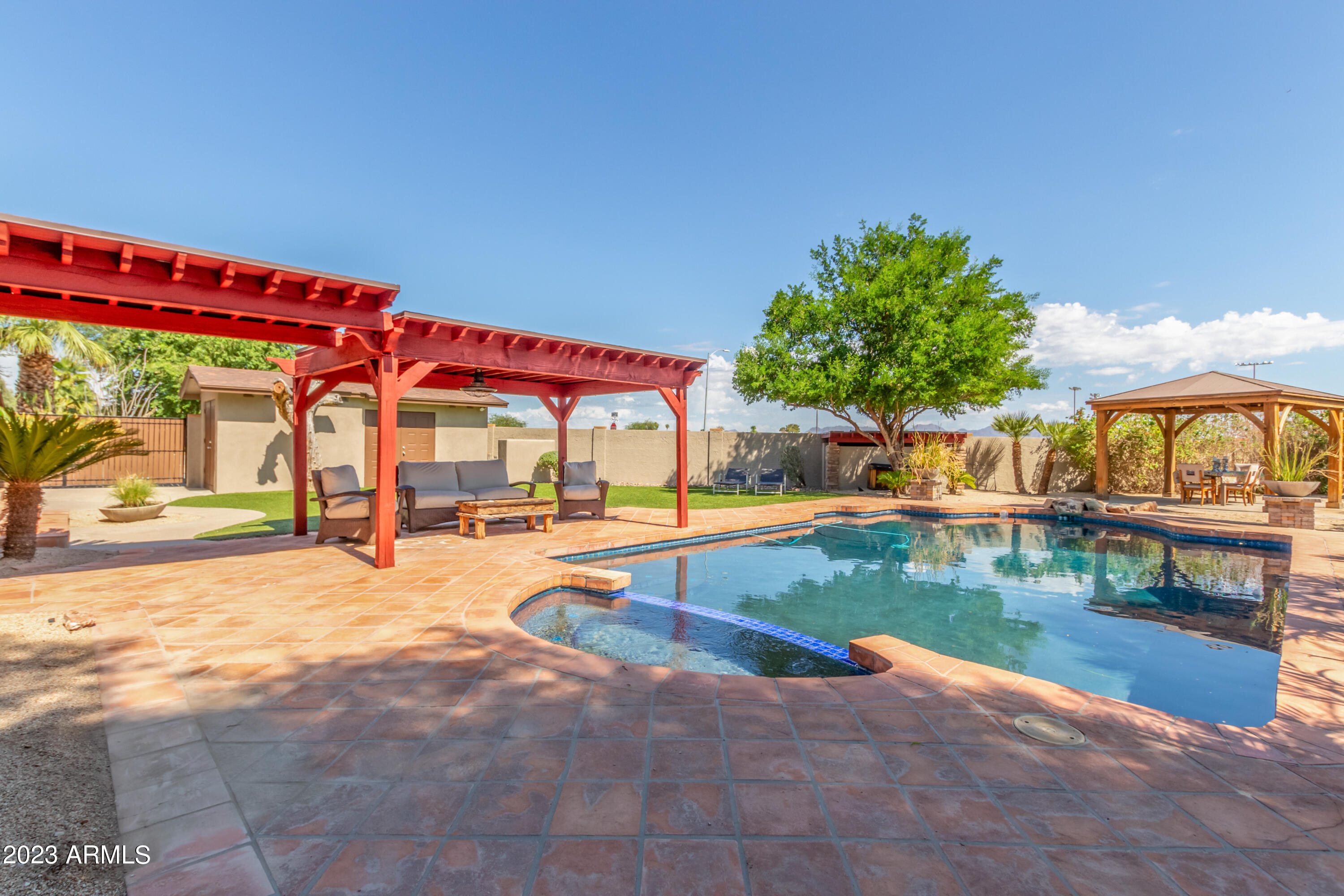 2631 E CHRISTY Drive