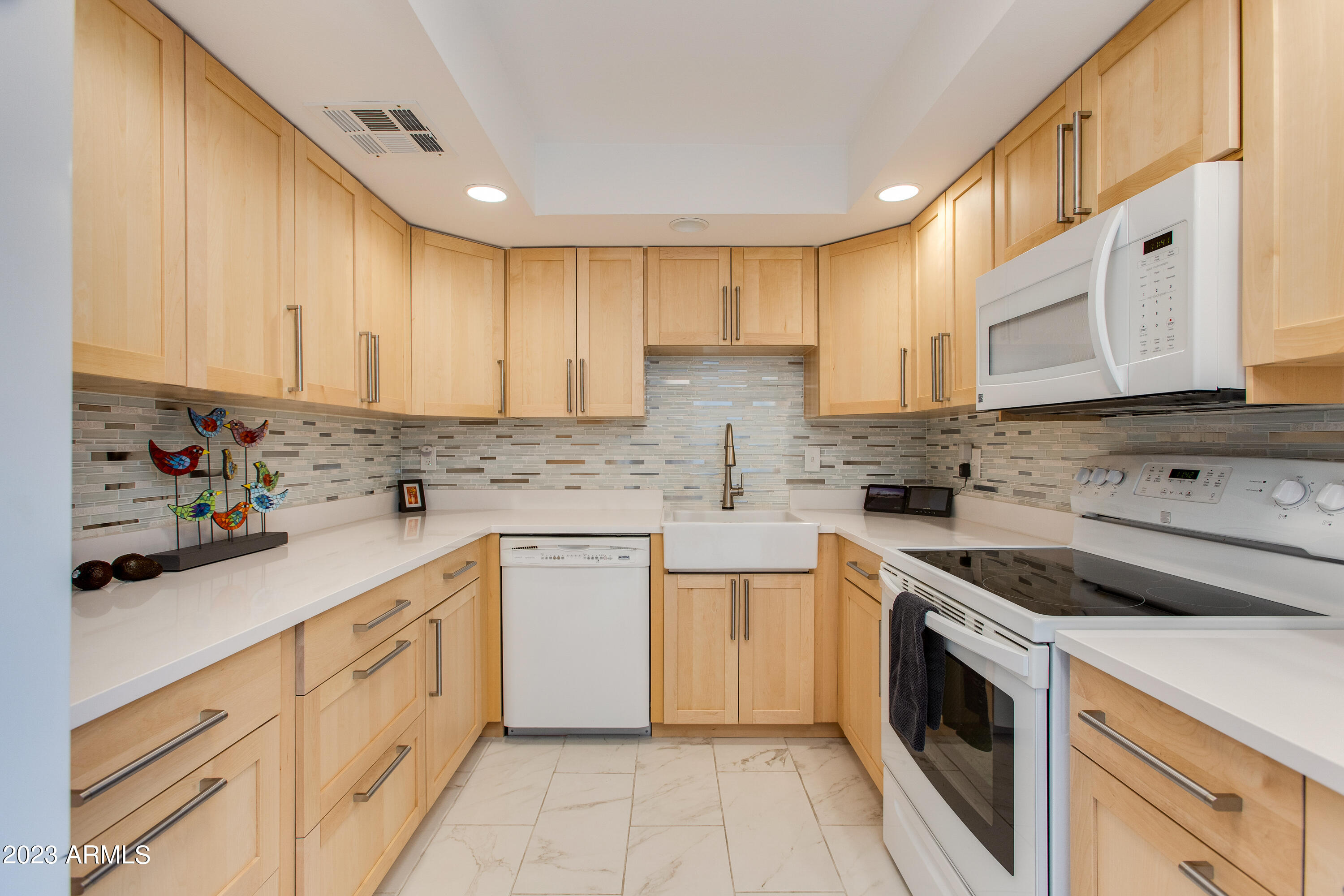5102 N 31ST Place, 444