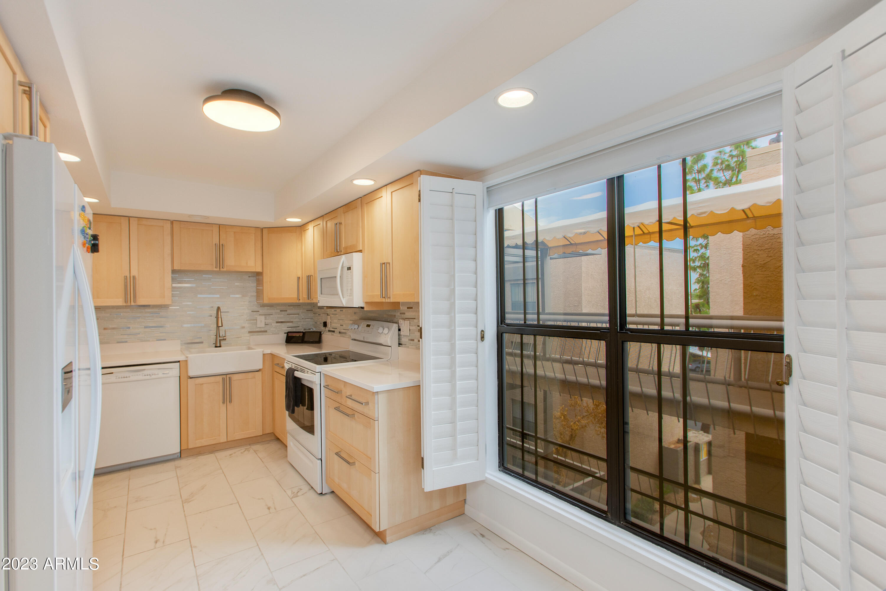 5102 N 31ST Place, 444