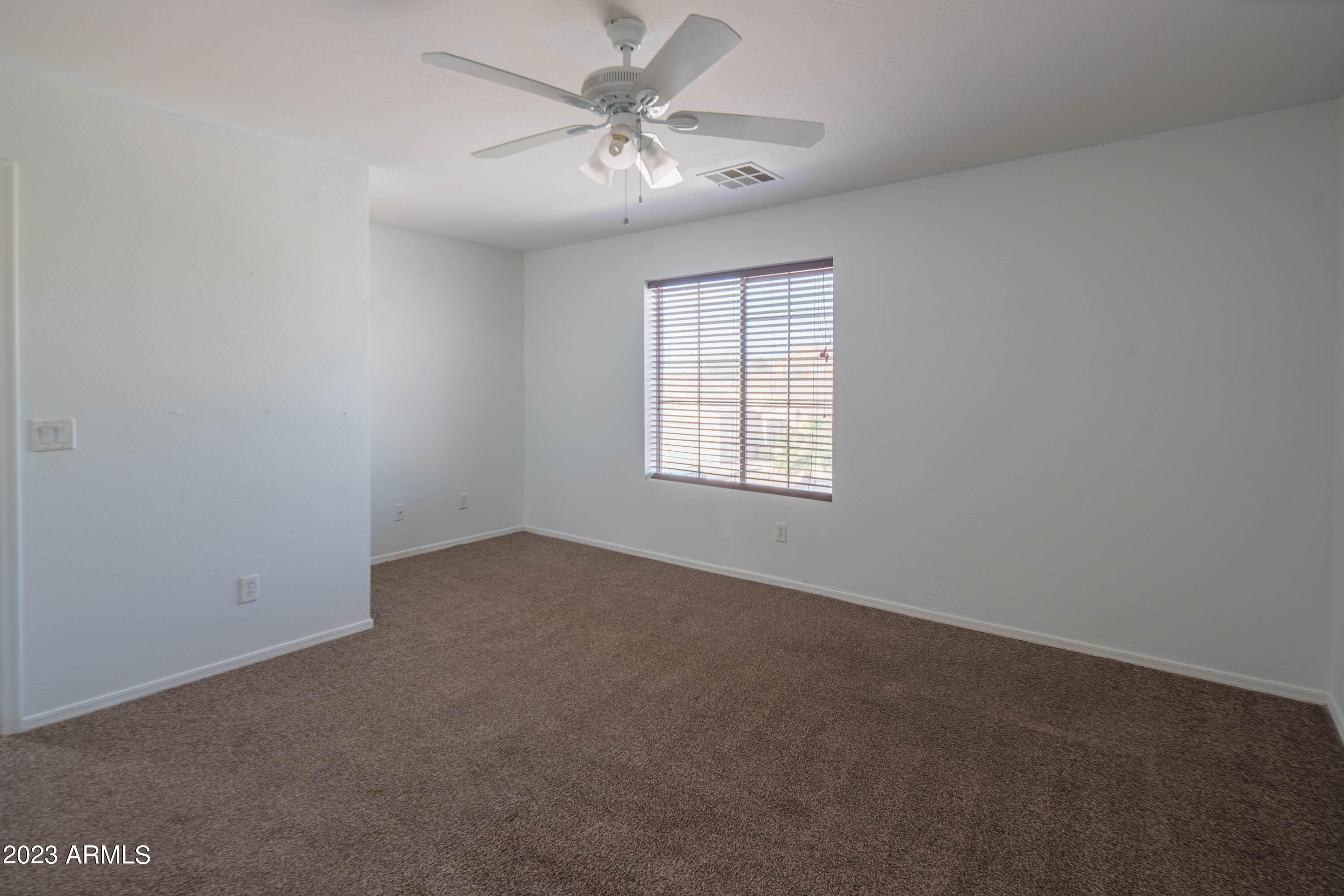 23229 W MOHAVE Street