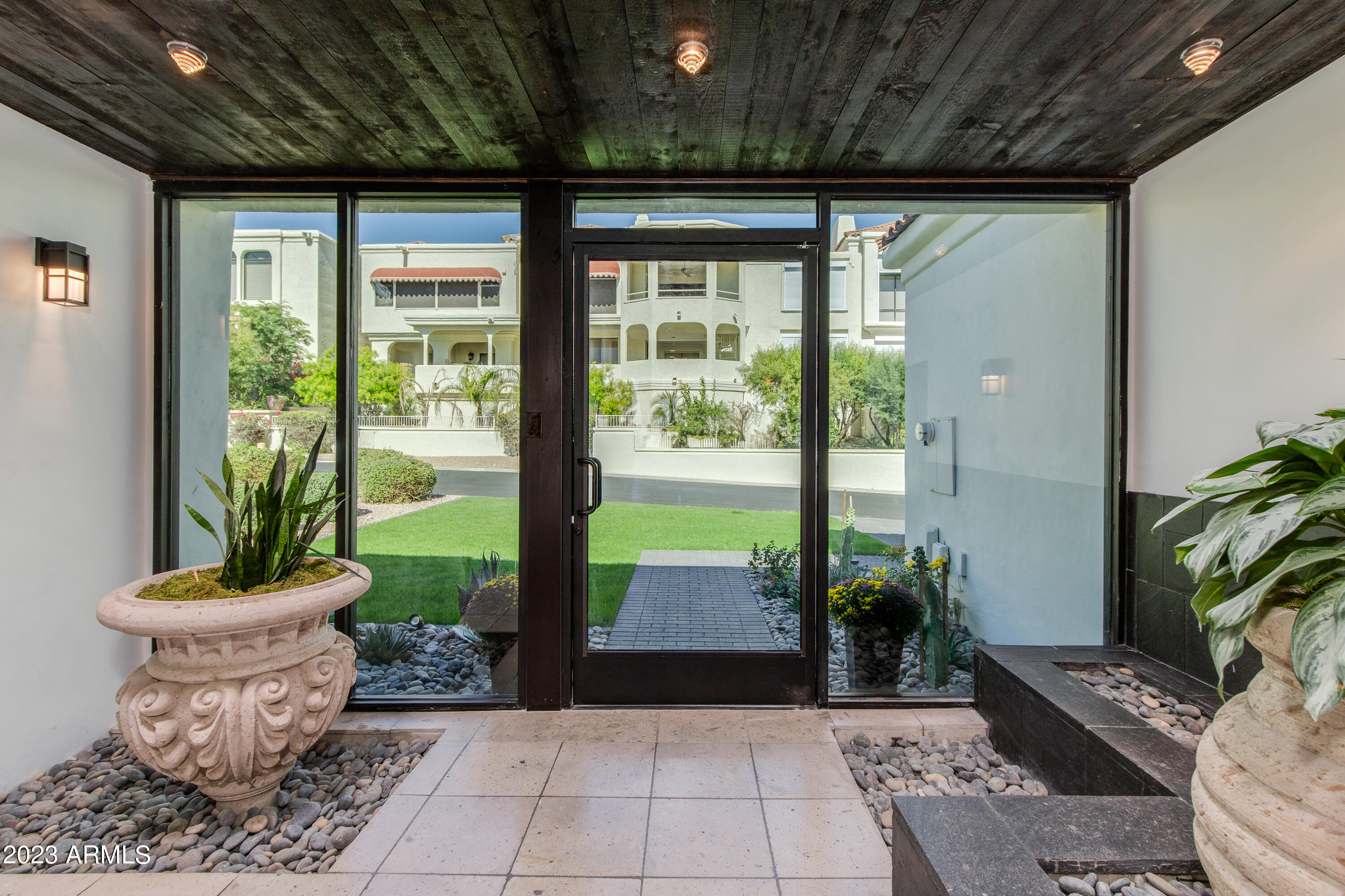 3800 E LINCOLN Drive, 24
