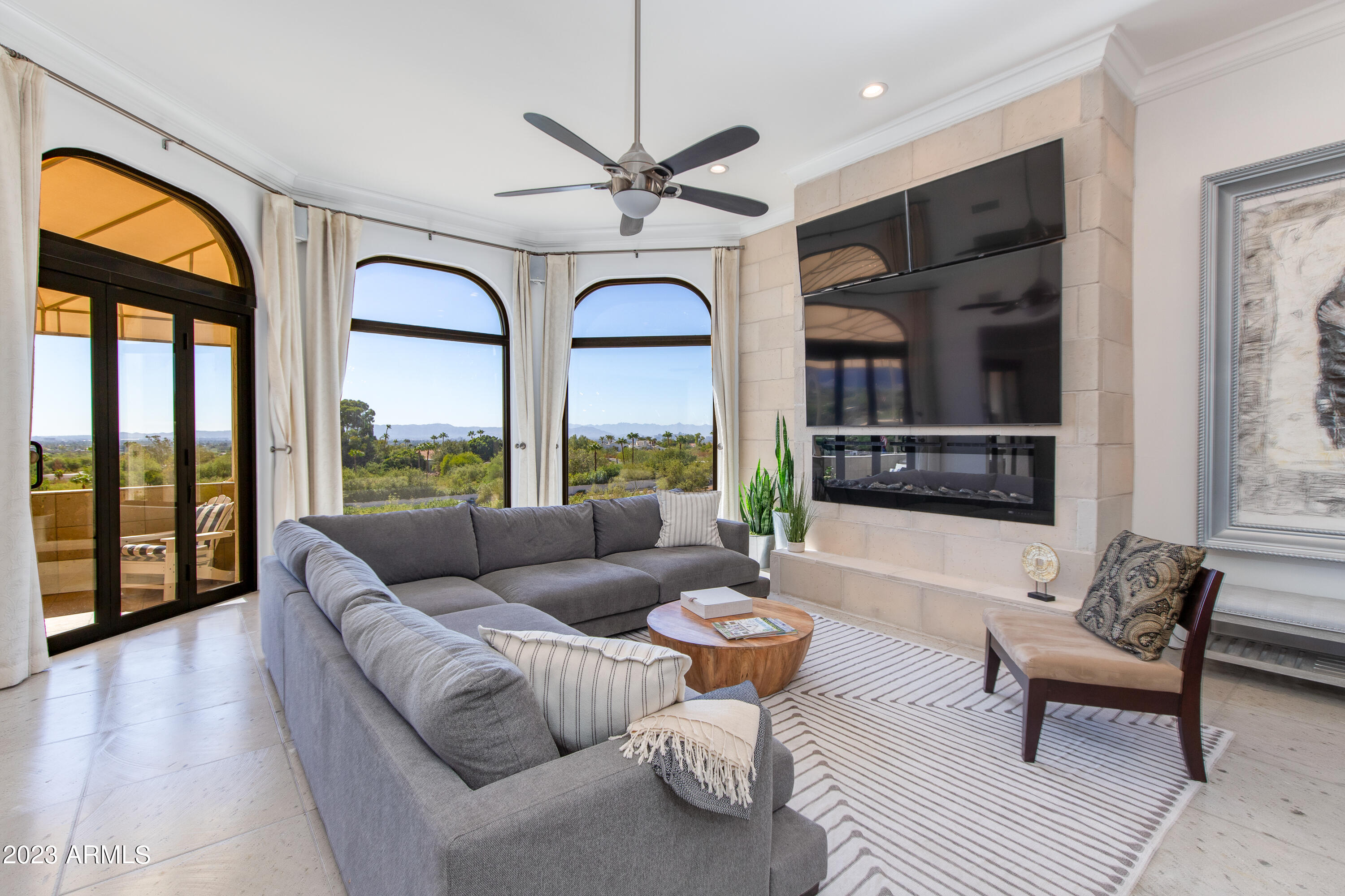 3800 E LINCOLN Drive, 24