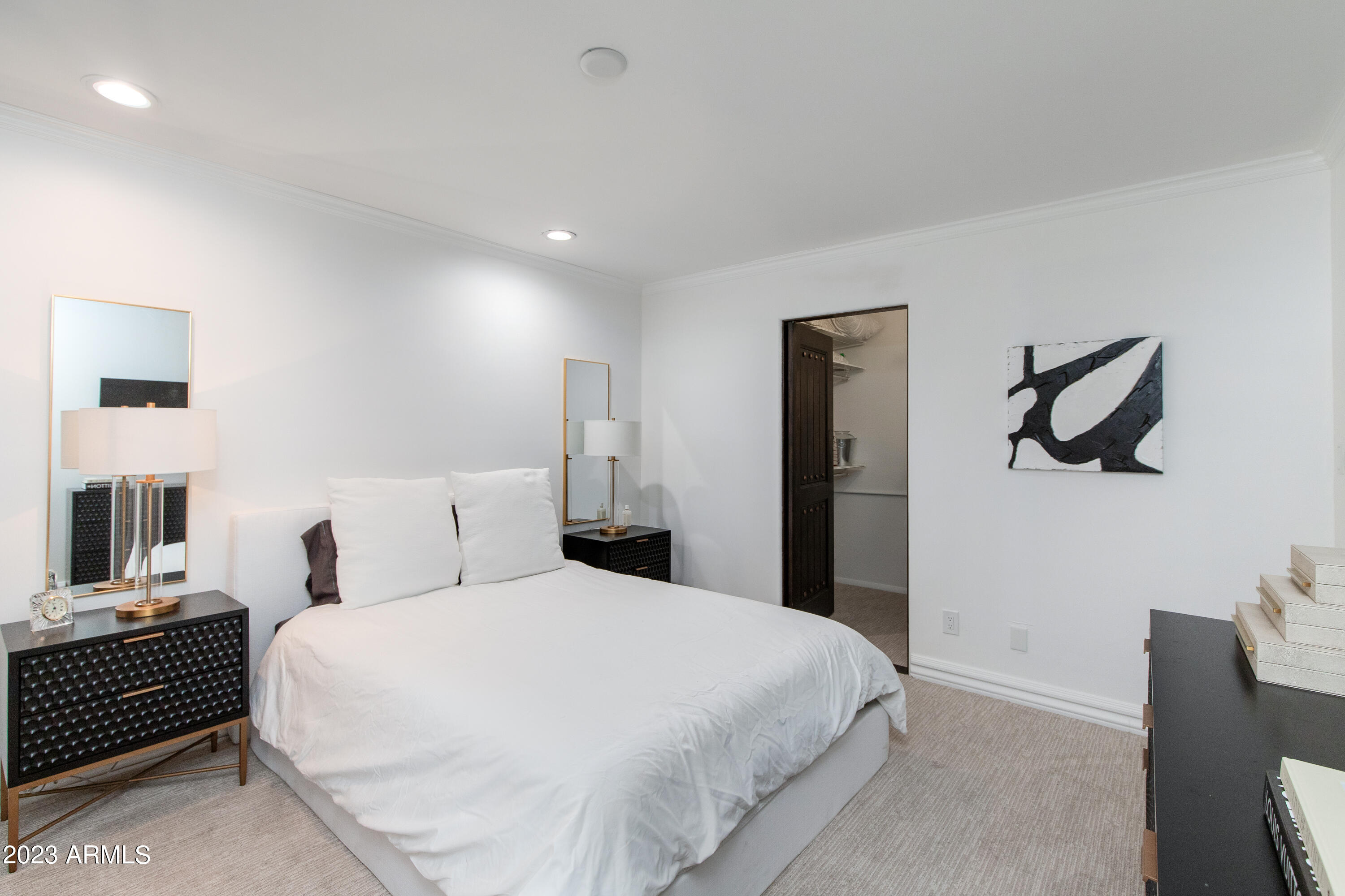 3800 E LINCOLN Drive, 24