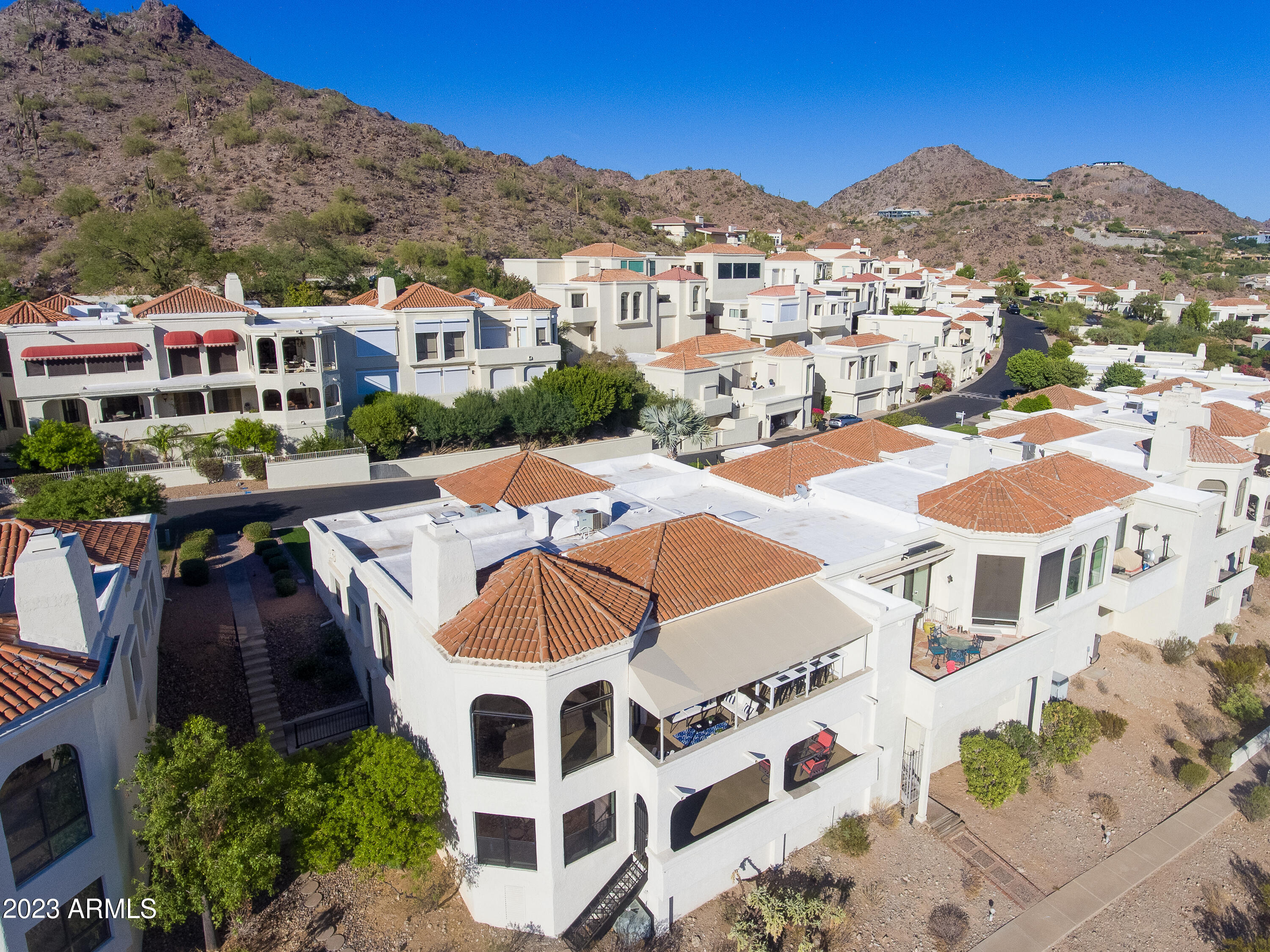 3800 E LINCOLN Drive, 24