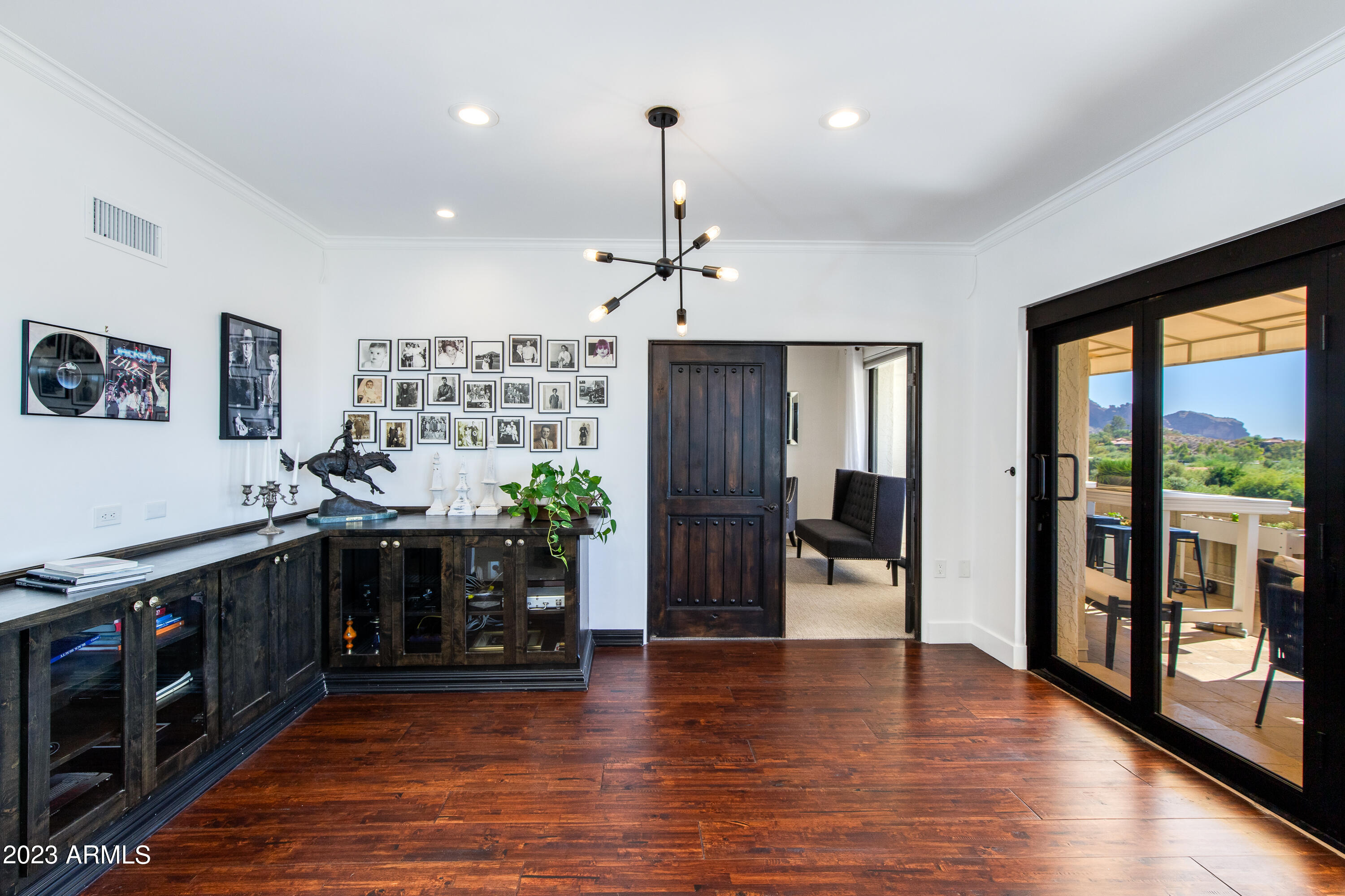 3800 E LINCOLN Drive, 24