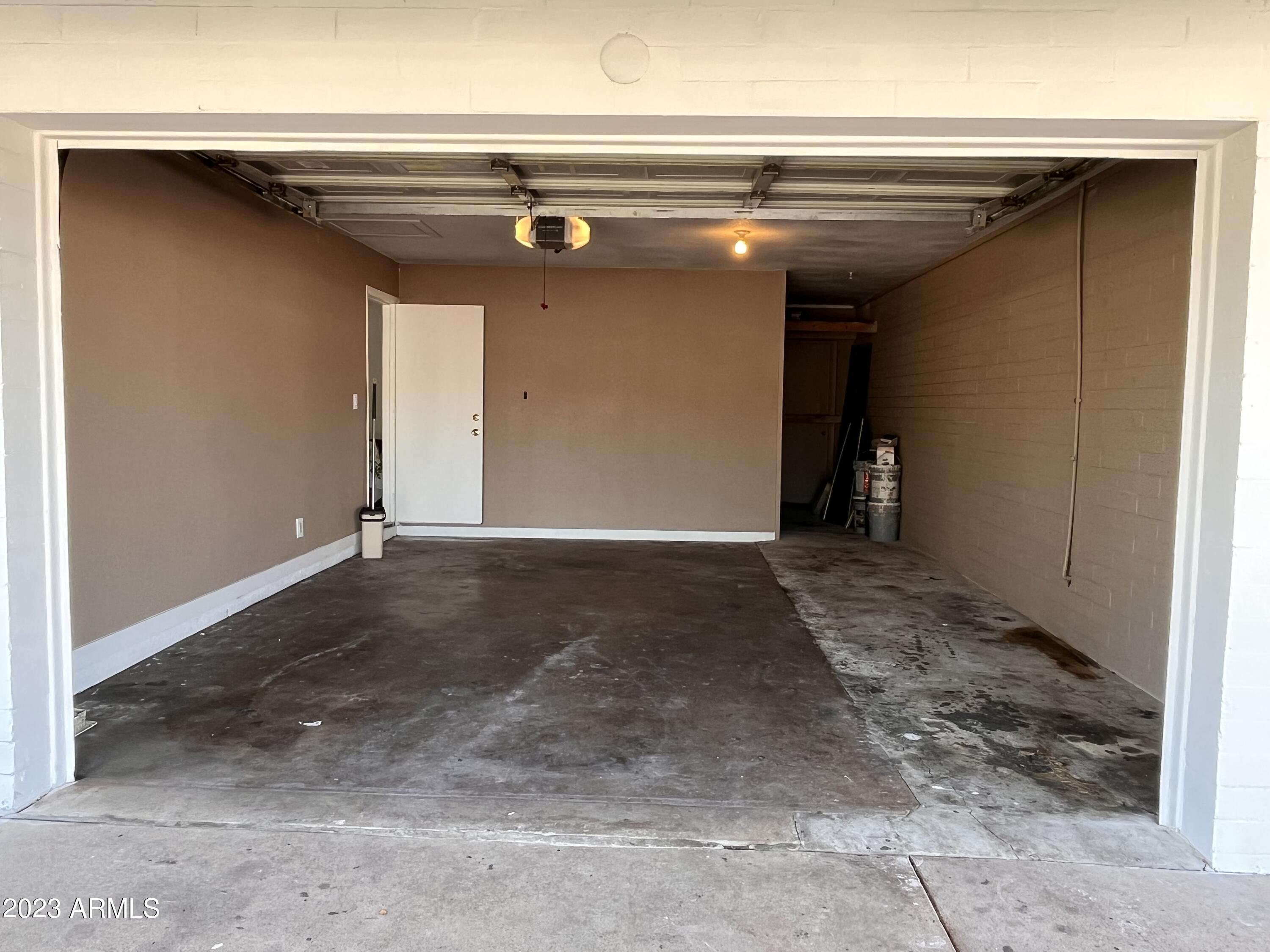 1609 W Mission Lane
