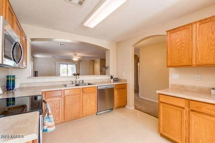 29197 N YELLOW BEE Drive