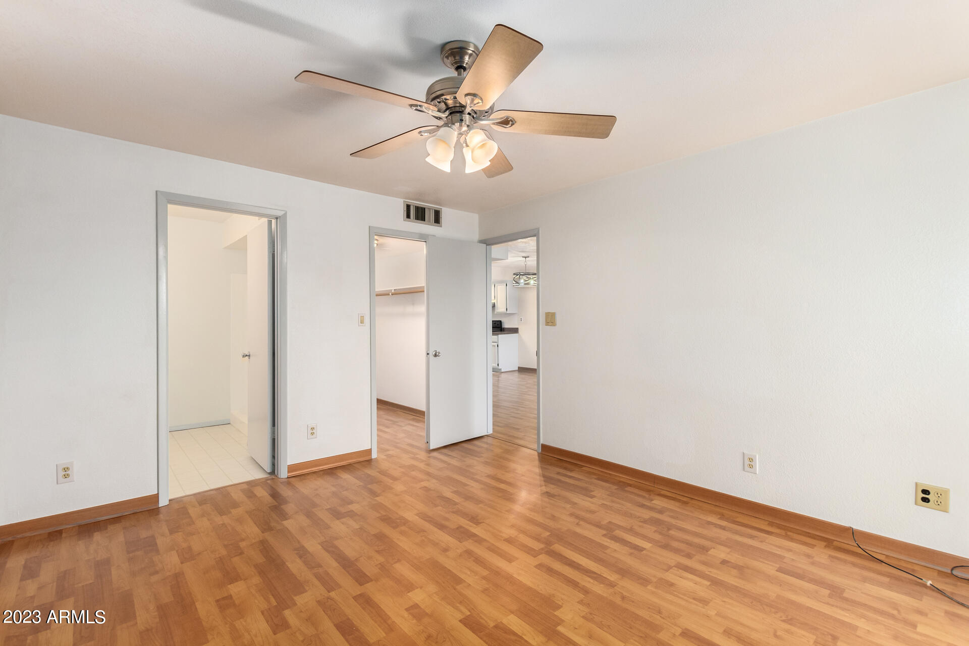 11034 N 28TH Drive, 204