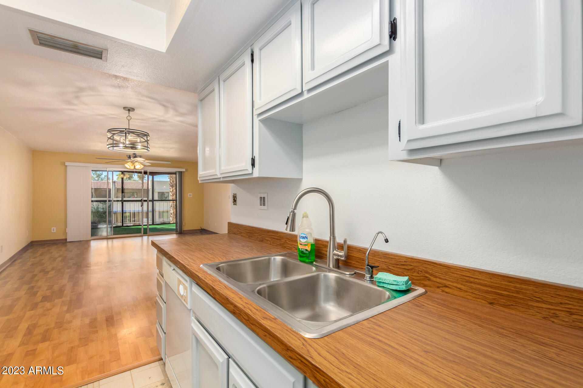 11034 N 28TH Drive, 204