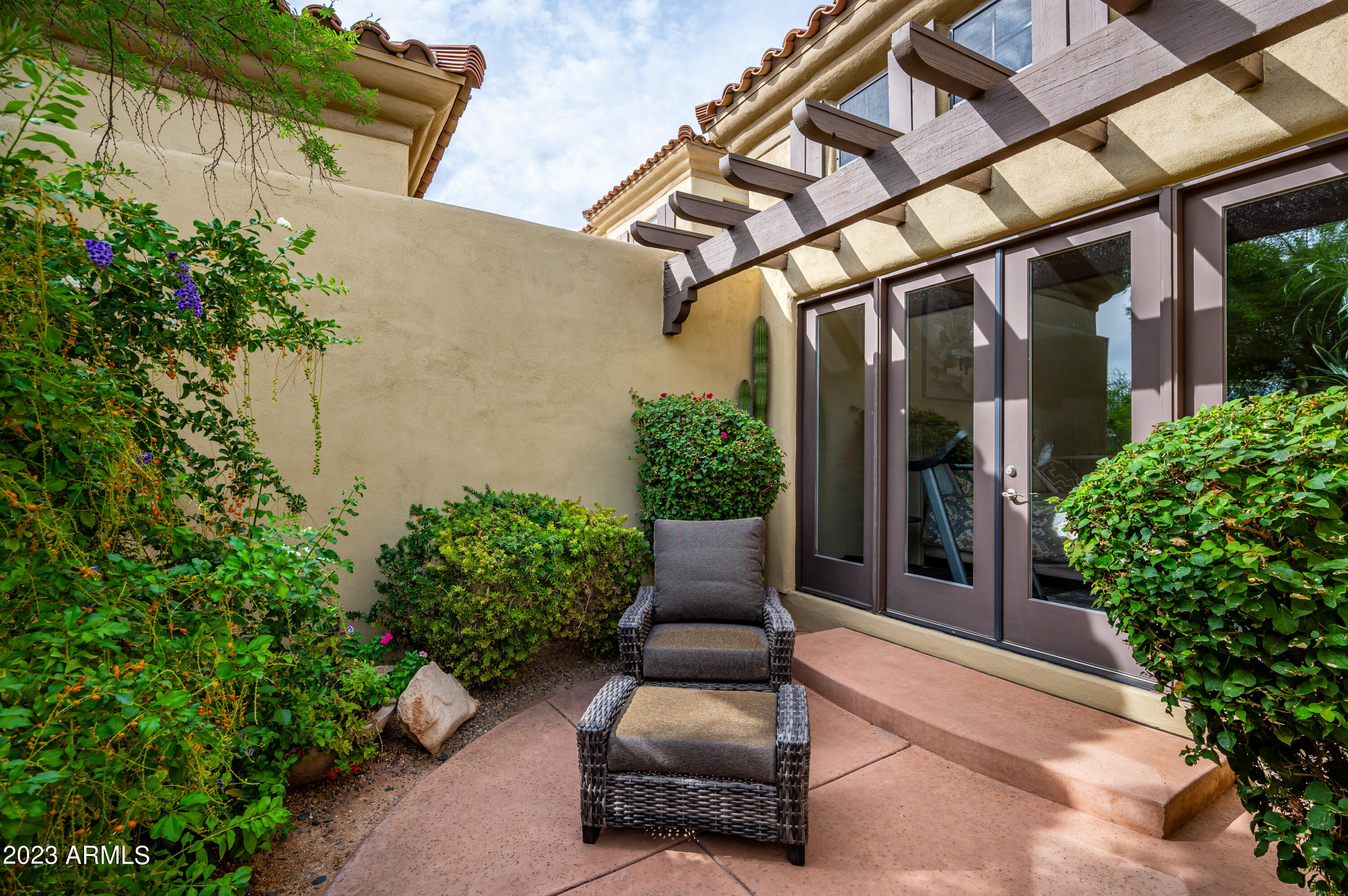 9270 E THOMPSON PEAK Parkway 374