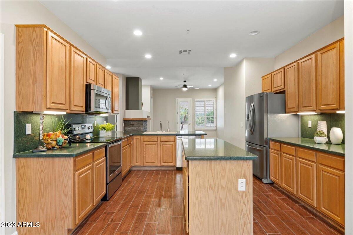 10822 E SALT BUSH Drive