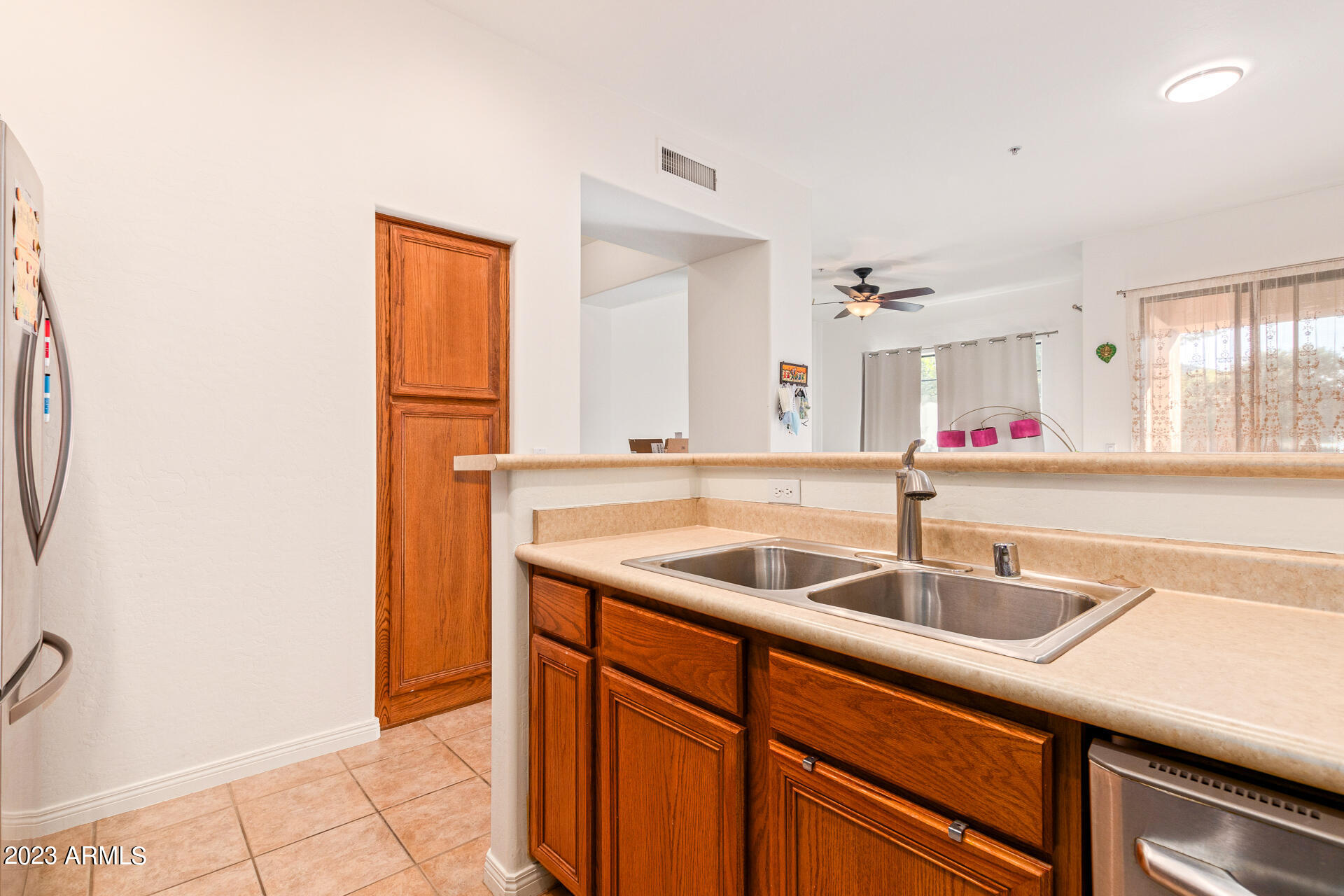 2989 N 44TH Street, 3016