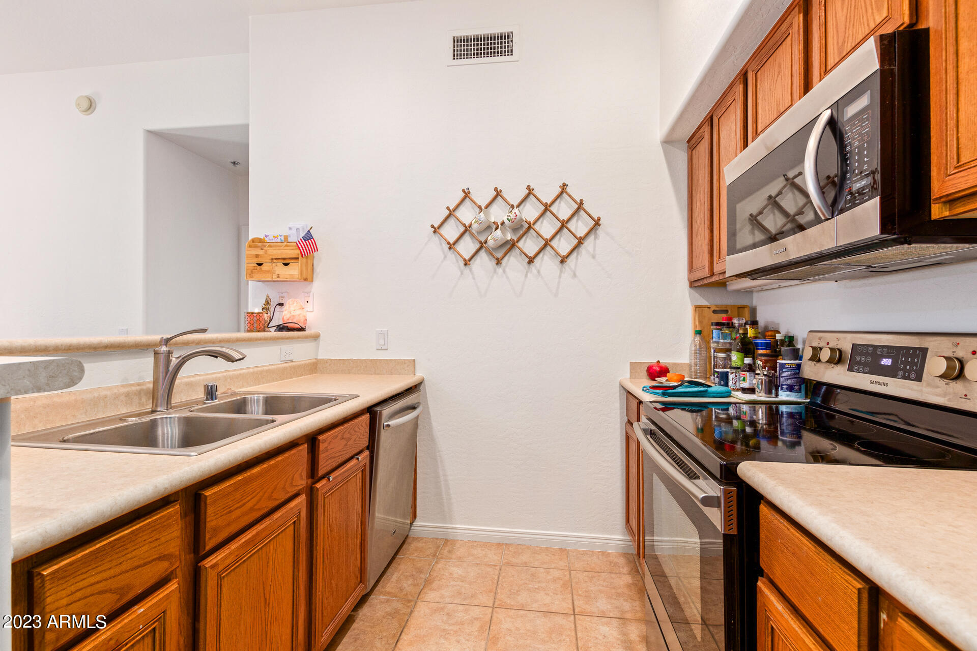 2989 N 44TH Street, 3016