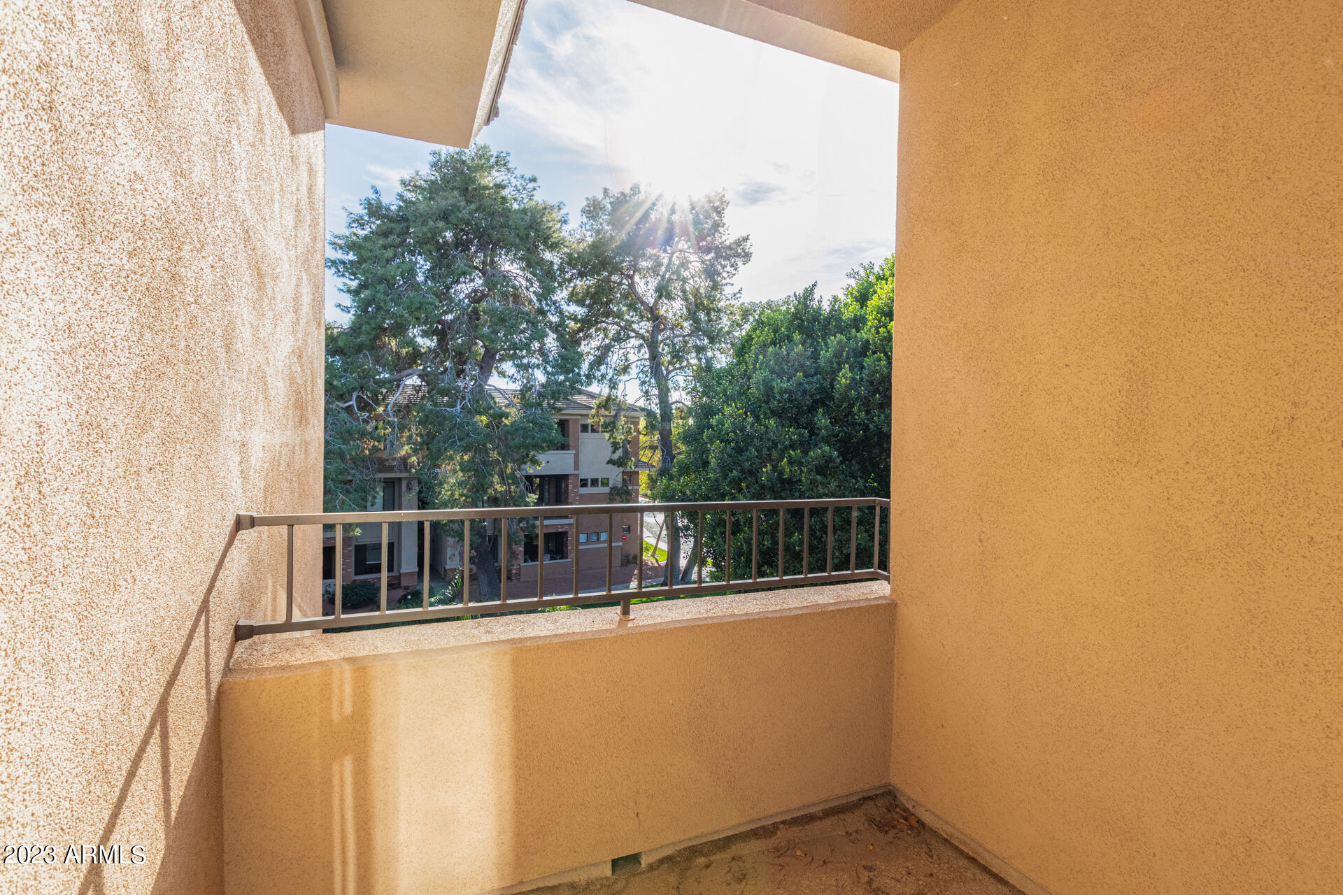 2989 N 44TH Street, 3016